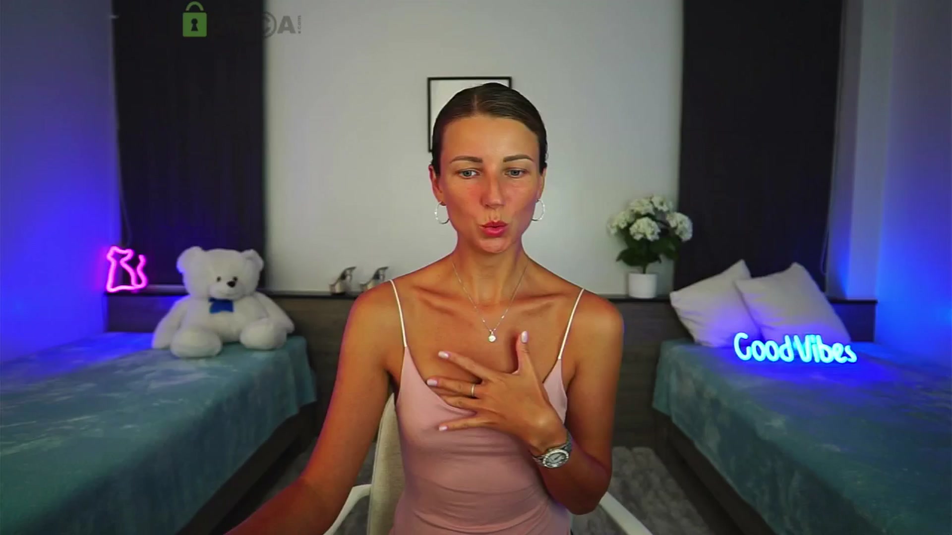 Gallery image thumbnail from Anna_Shine89's myfreecams stream on, 06/21/2025, 12:41 image 3 of 20