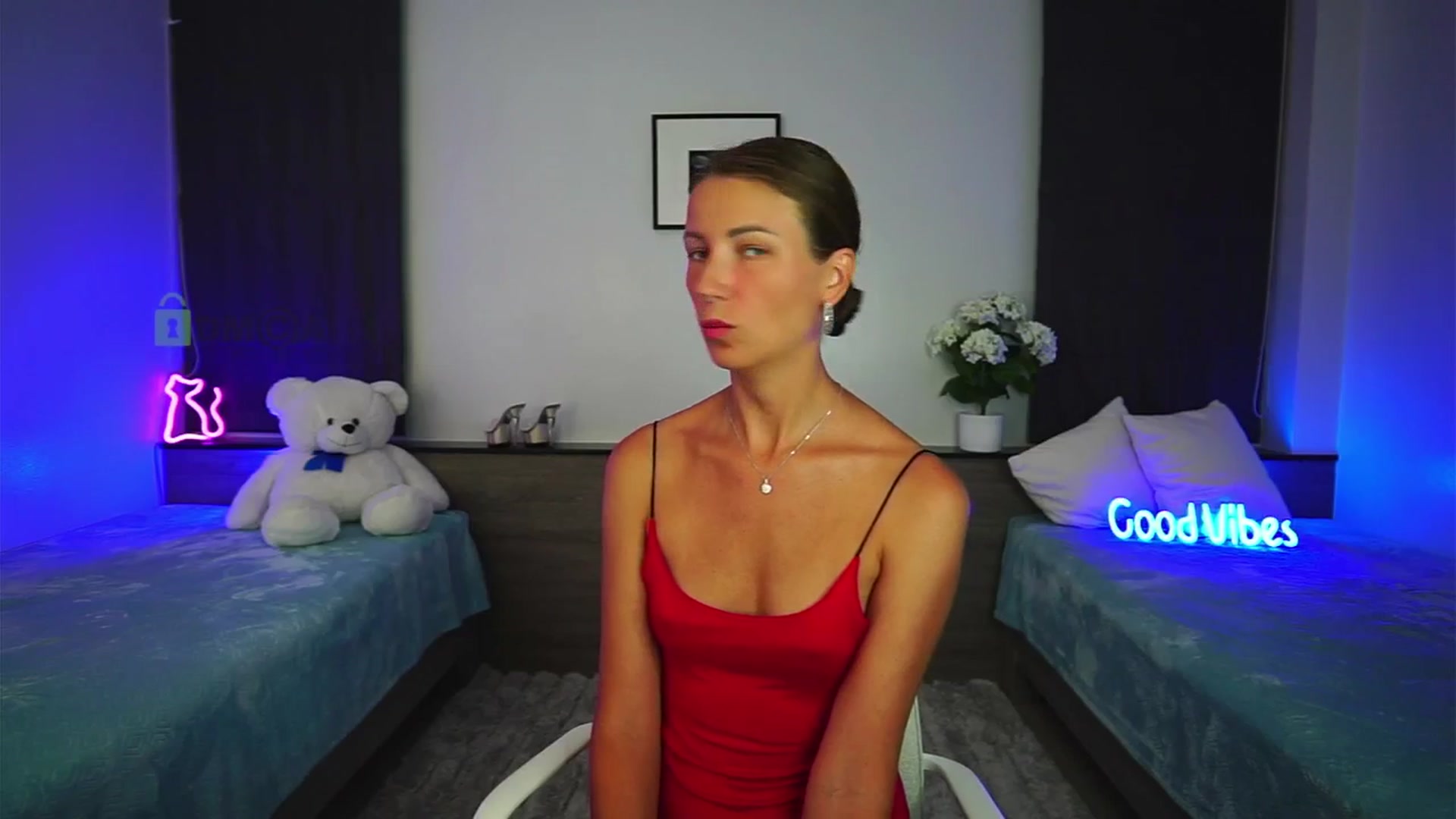 Gallery image thumbnail from Anna_Shine89's myfreecams stream on, 06/22/2025, 12:23 image 11 of 20
