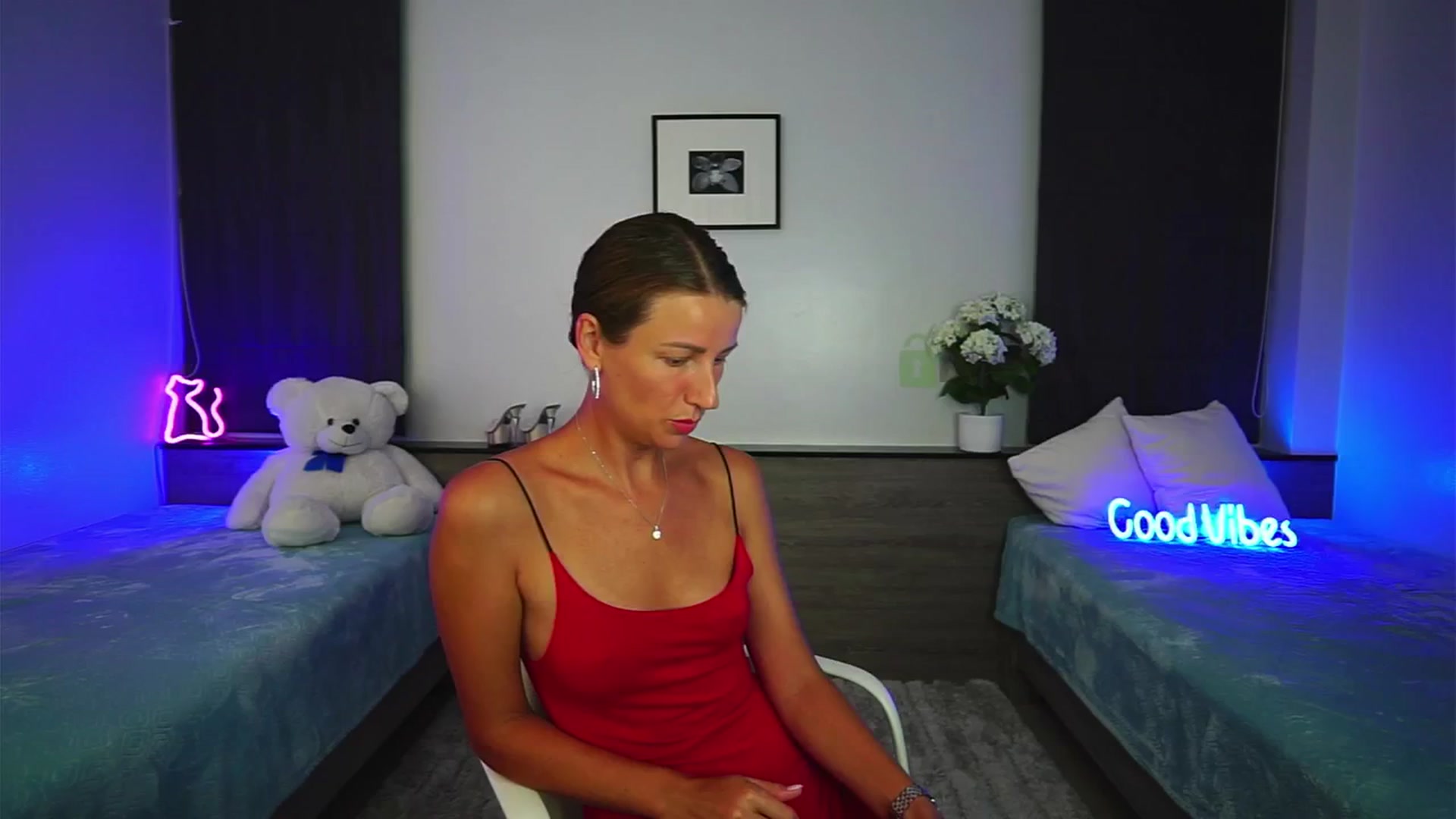 Gallery image thumbnail from Anna_Shine89's myfreecams stream on, 06/22/2025, 14:52 image 5 of 20