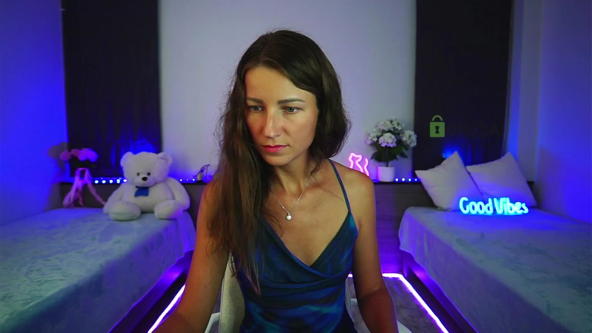 Gallery image thumbnail from Anna_Shine89's myfreecams stream on, 10/31/2025, 16:11 image 1 of 20