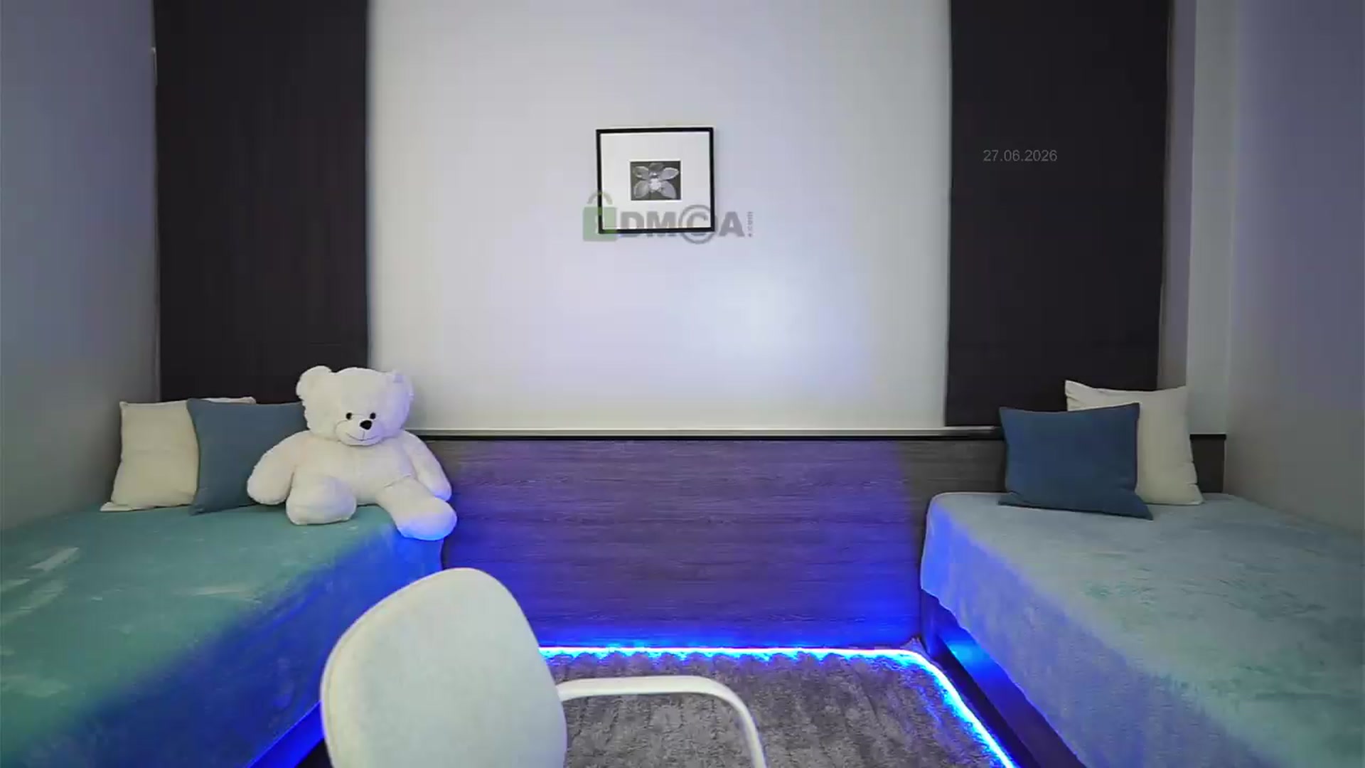 Gallery image thumbnail from Anna_Shine89's myfreecams stream on, 06/27/2026, 17:37 image 1 of 20