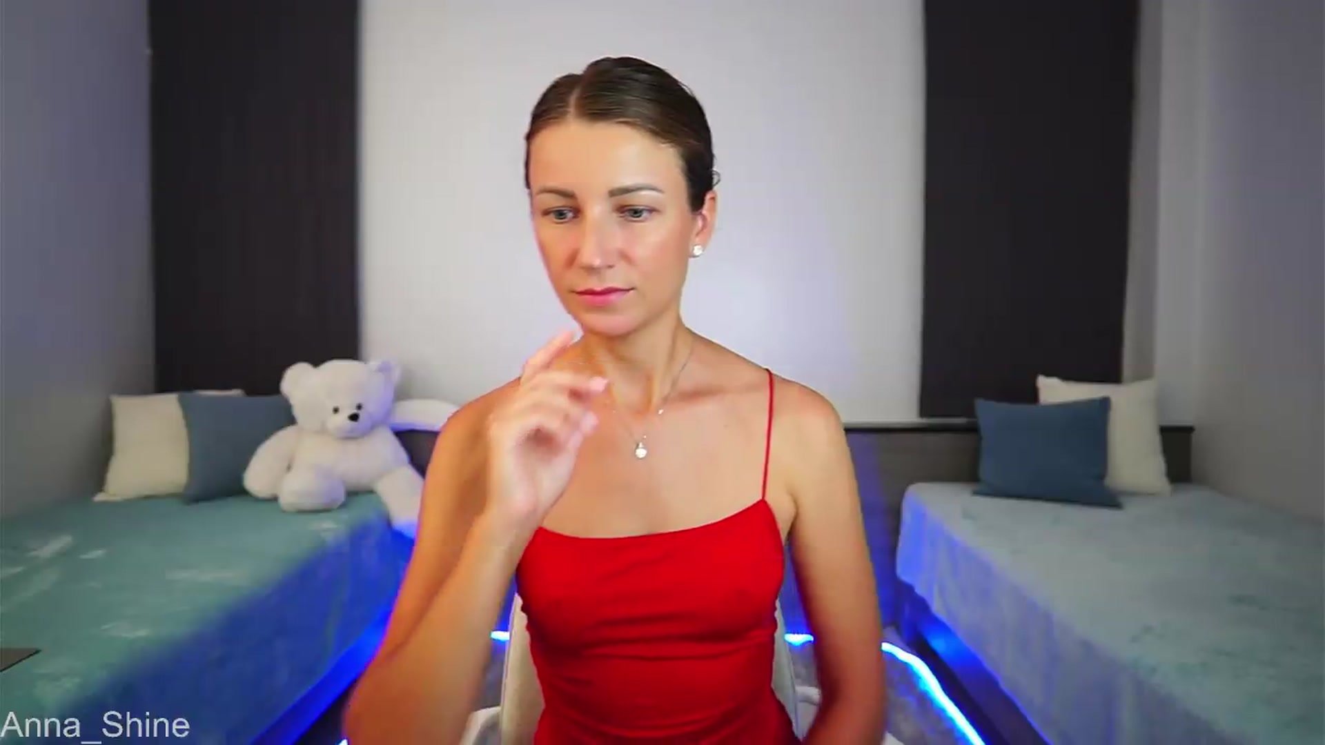 Gallery image thumbnail from Anna_Shine89's myfreecams stream on, 08/16/2026, 11:41 image 17 of 20