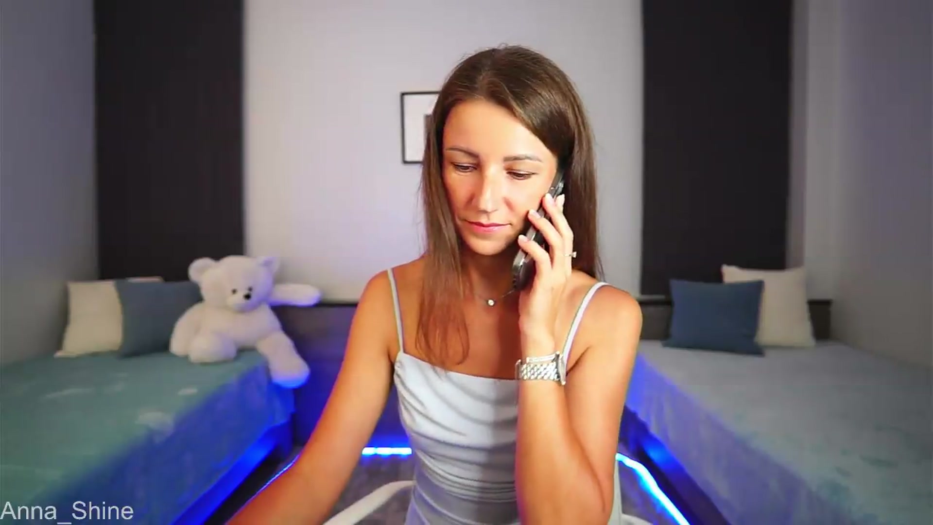 Gallery image thumbnail from Anna_Shine89's myfreecams stream on, 09/12/2026, 13:05 image 6 of 20
