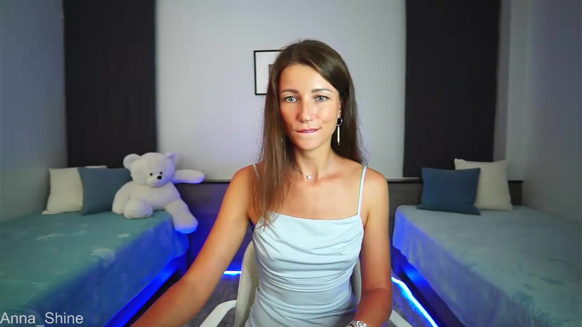 Gallery image thumbnail from Anna_Shine89's myfreecams stream on, 09/12/2026, 13:05 image 20 of 20