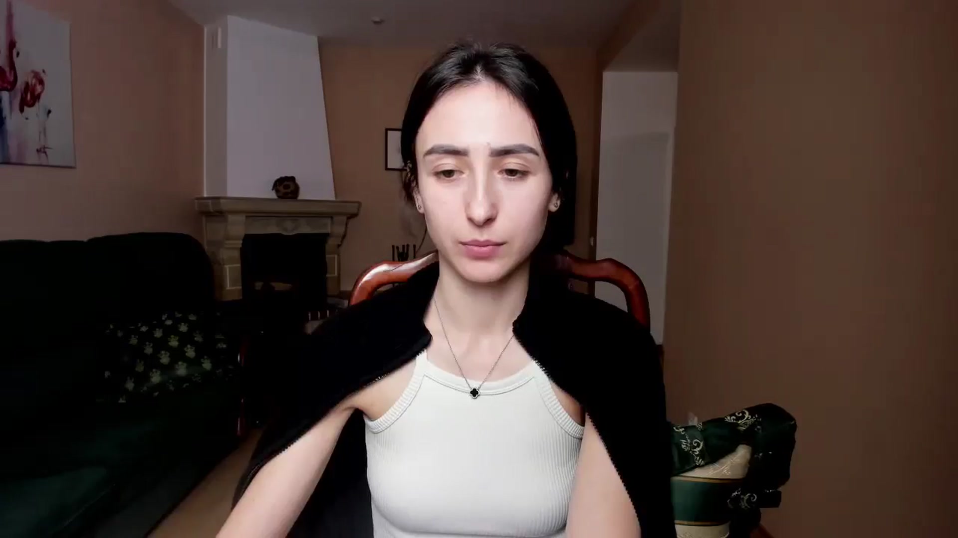 Gallery image thumbnail from Anna_Vovk's myfreecams stream on, 11/04/2025, 01:06 image 10 of 20