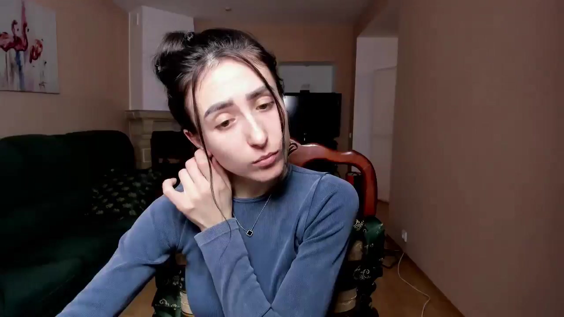 Gallery image thumbnail from Anna_Vovk's myfreecams stream on, 12/01/2025, 24:12 image 14 of 20