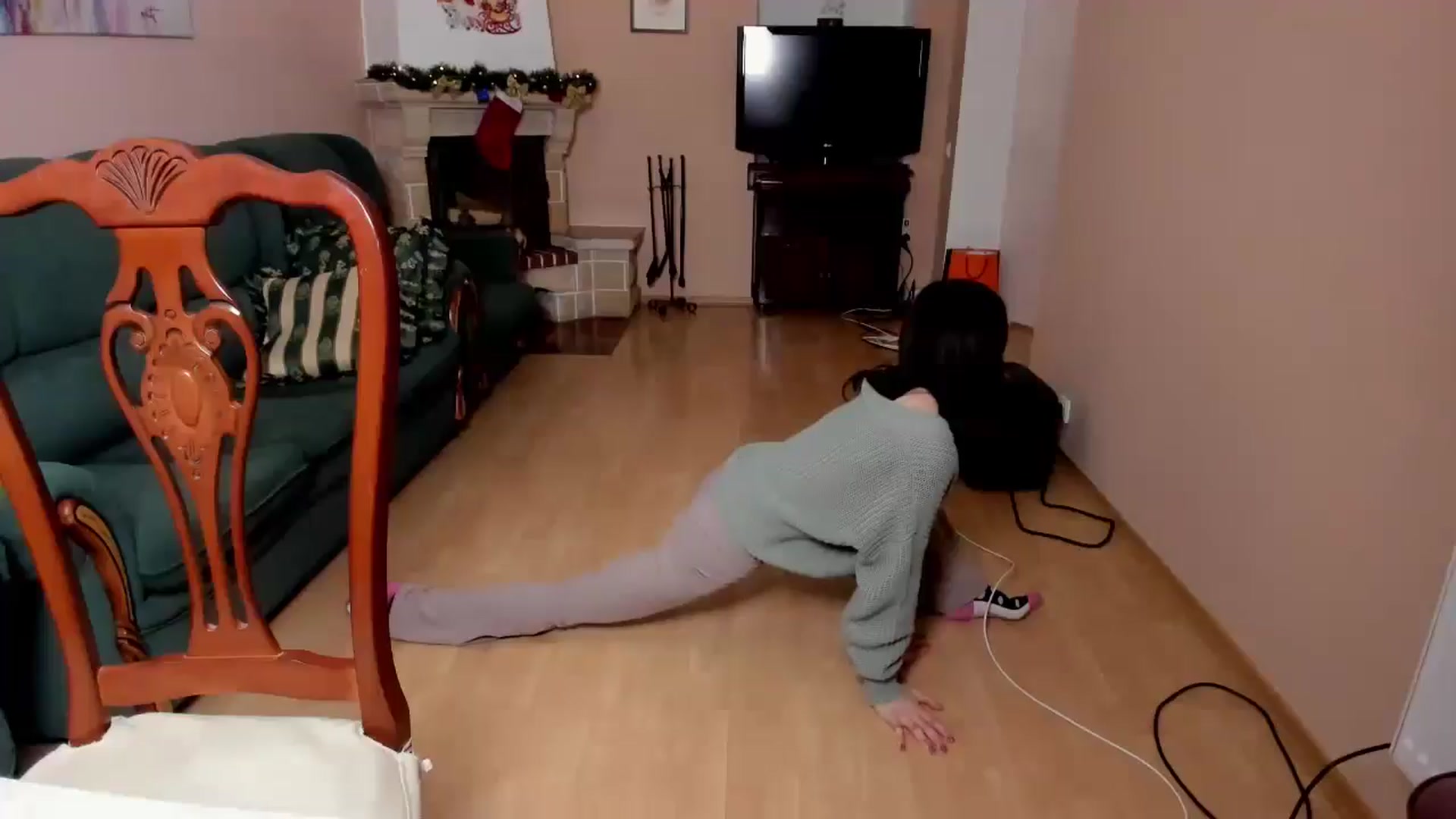 Gallery image thumbnail from Anna_Vovk's myfreecams stream on, 12/06/2025, 24:13 image 10 of 20