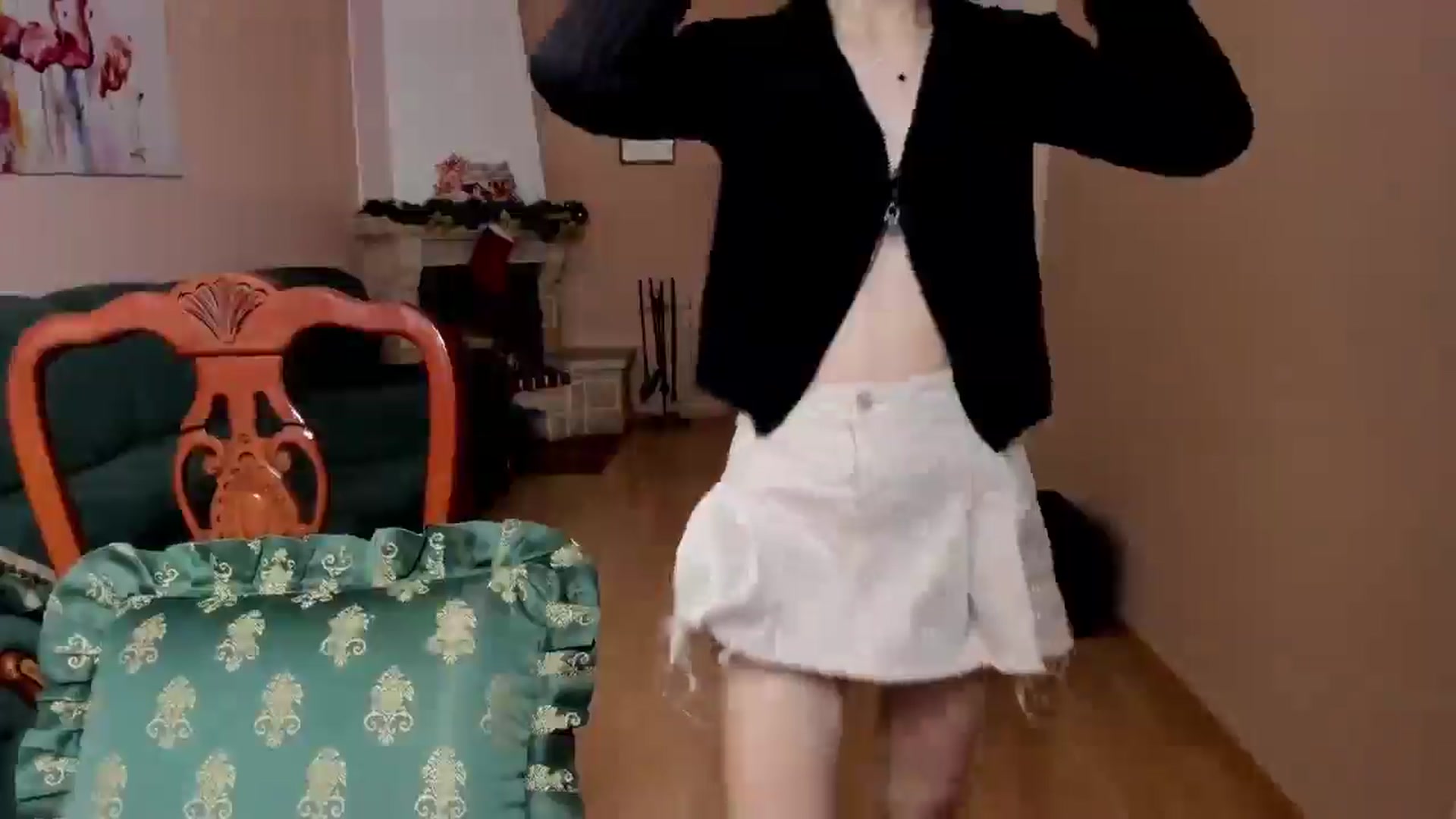 Gallery image thumbnail from Anna_Vovk's myfreecams stream on, 12/17/2025, 01:43 image 16 of 20