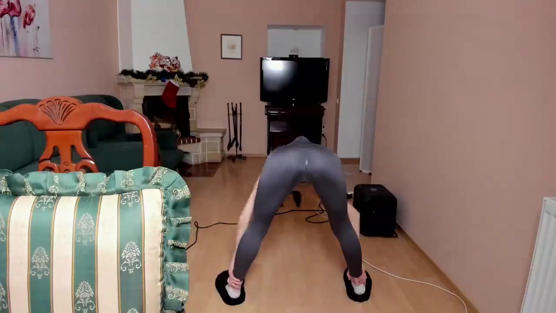 Gallery image thumbnail from Anna_Vovk's myfreecams stream on, 12/18/2025, 24:03 image 4 of 20