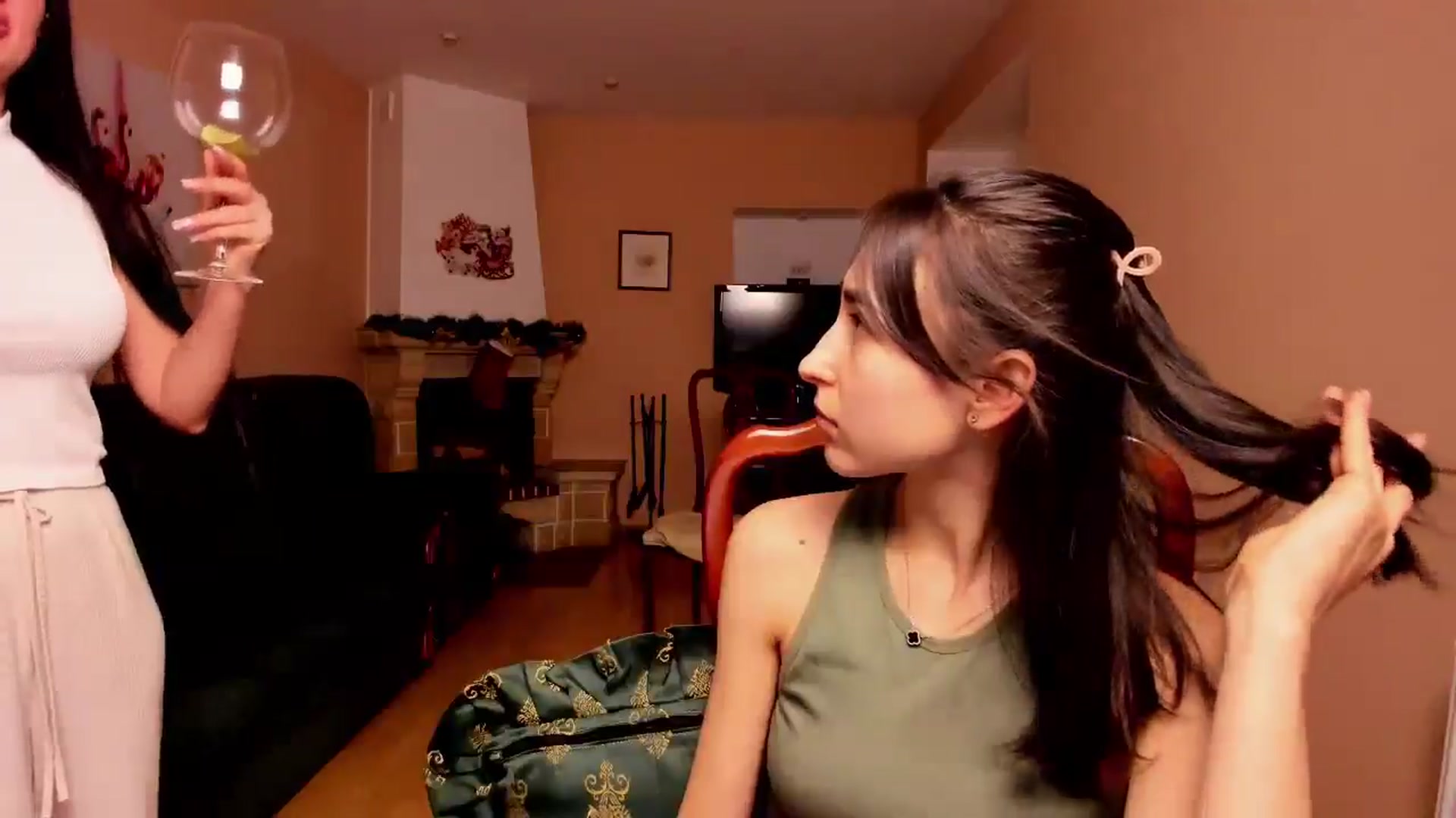 Gallery image thumbnail from Anna_Vovk's myfreecams stream on, 12/24/2025, 01:13 image 9 of 20