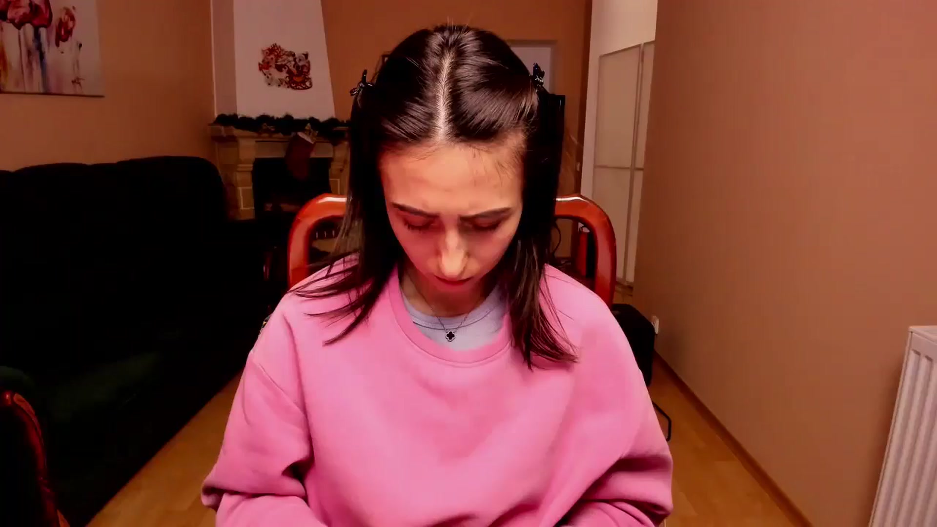 Gallery image thumbnail from Anna_Vovk's myfreecams stream on, 12/25/2025, 01:24 image 14 of 20