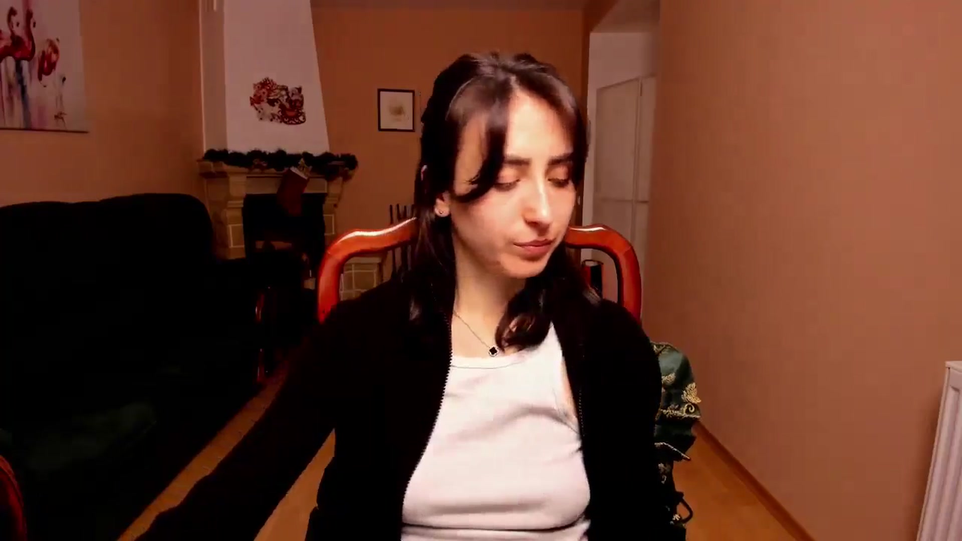 Gallery image thumbnail from Anna_Vovk's myfreecams stream on, 12/26/2025, 24:26 image 14 of 20