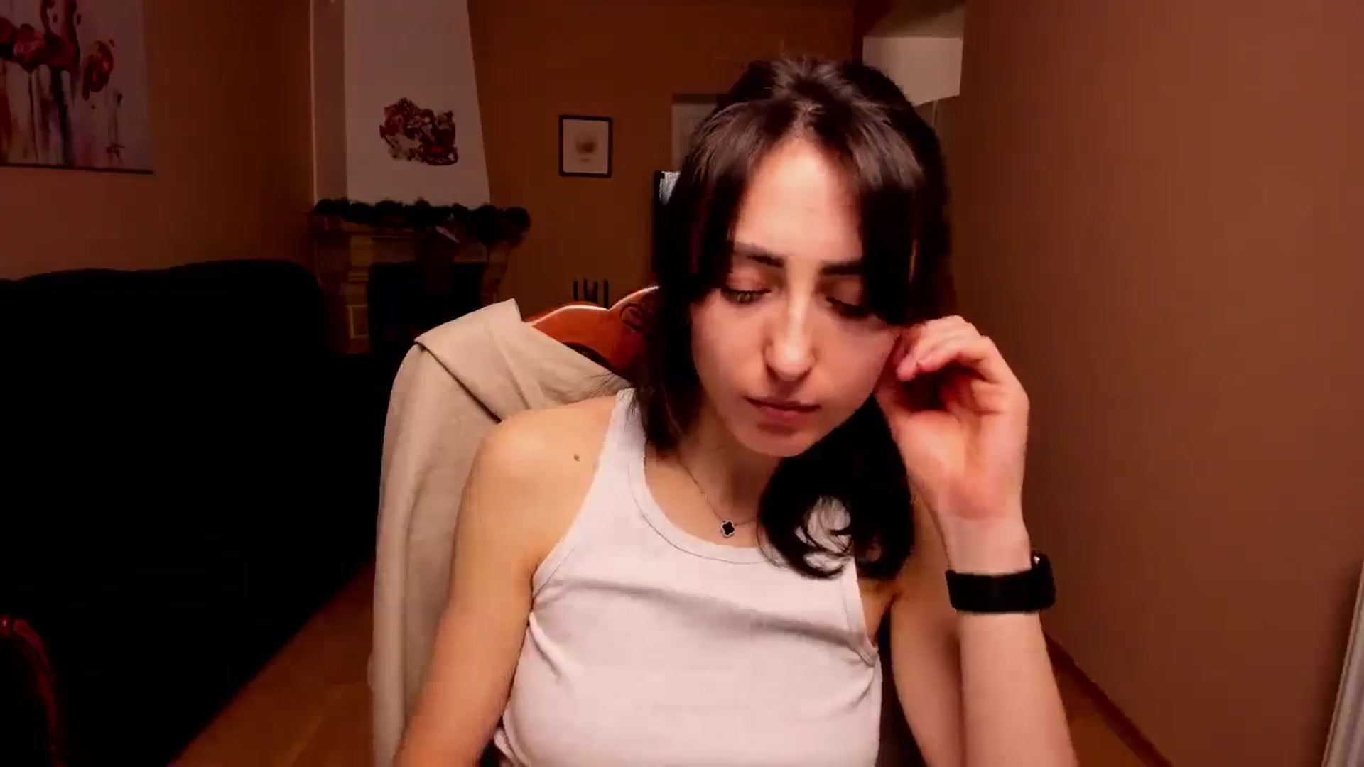 Gallery image thumbnail from Anna_Vovk's myfreecams stream on, 12/26/2025, 02:02 image 5 of 20