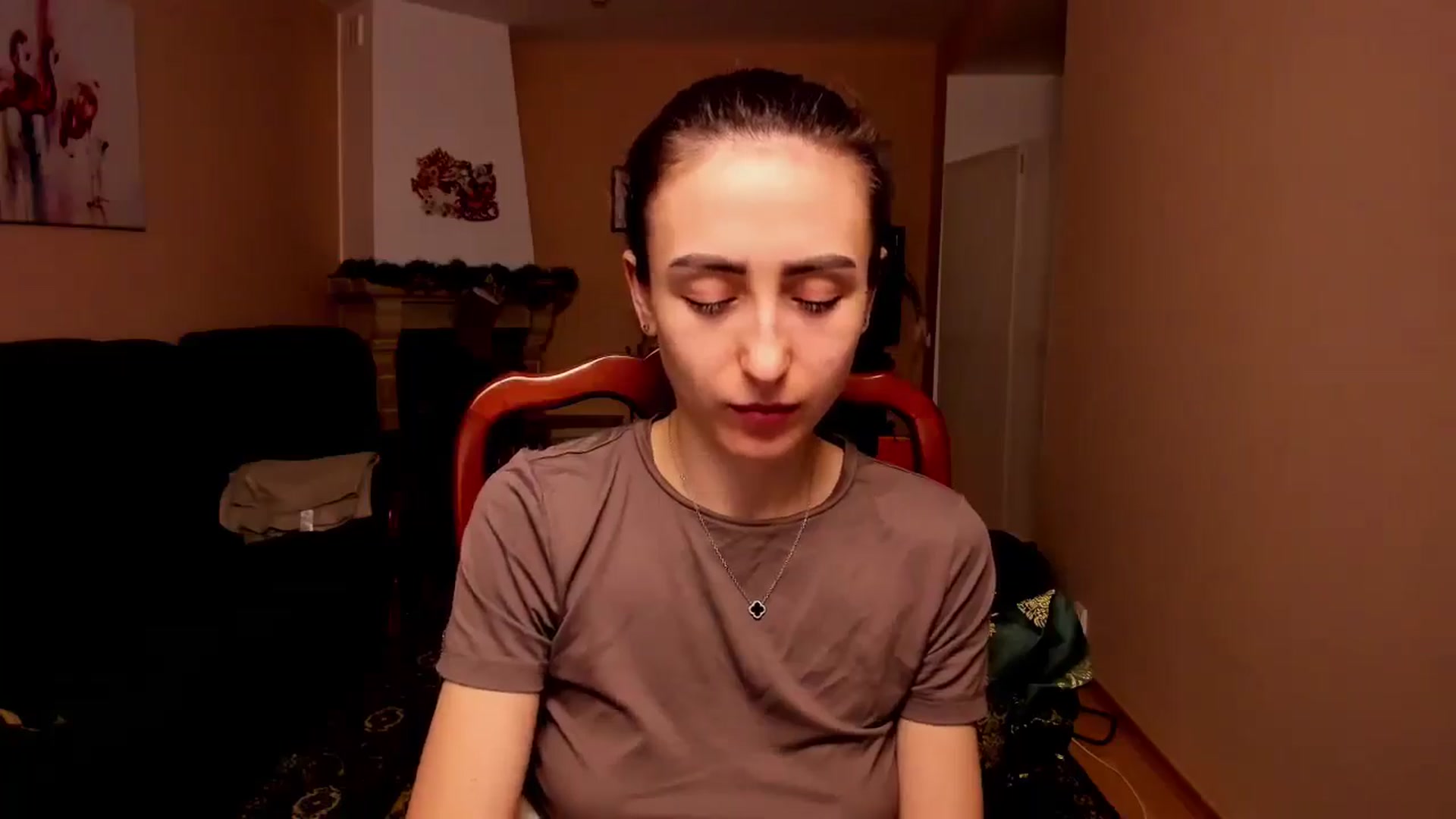 Gallery image thumbnail from Anna_Vovk's myfreecams stream on, 01/01/2026, 22:36 image 9 of 20