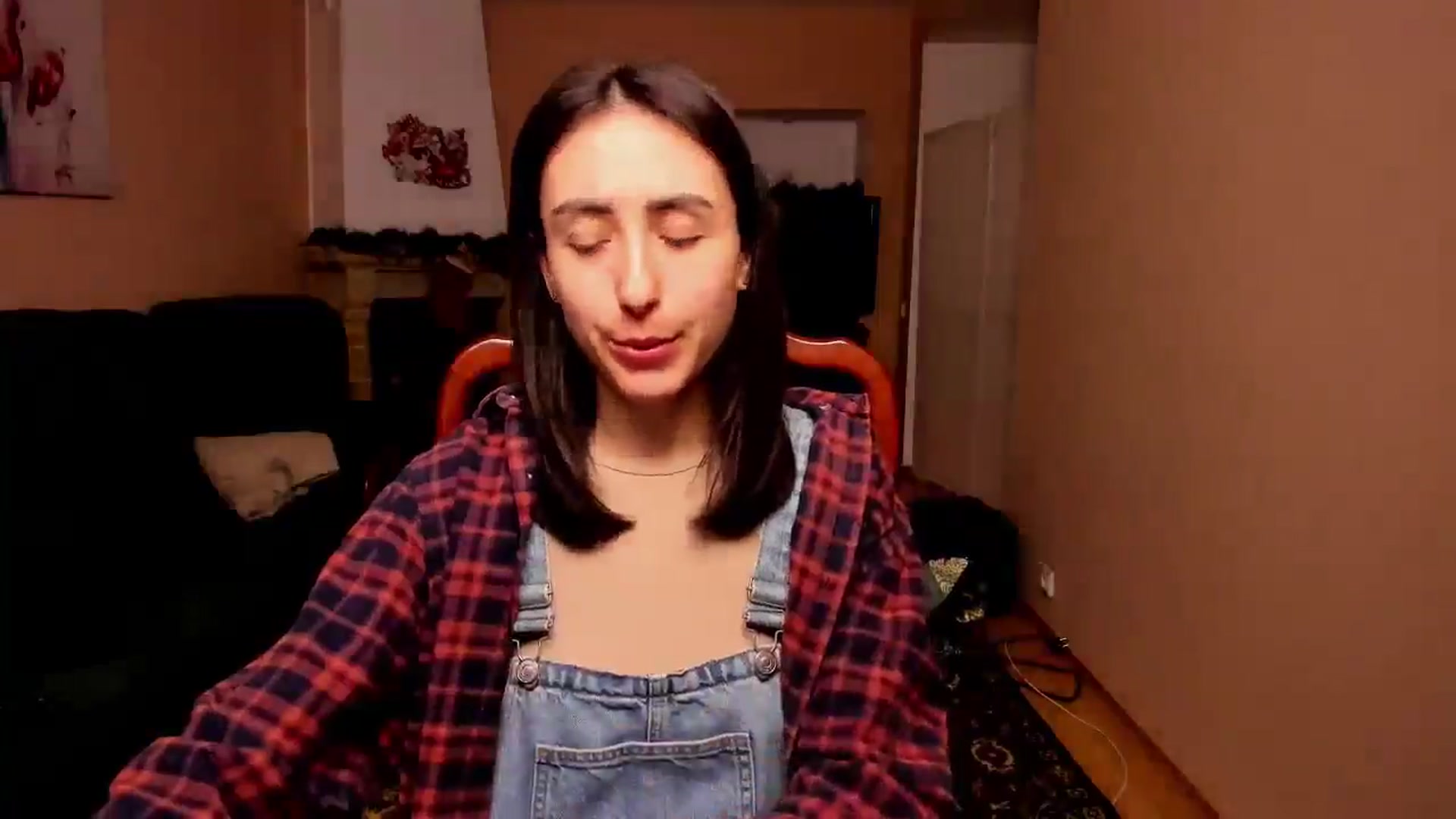 Gallery image thumbnail from Anna_Vovk's myfreecams stream on, 01/04/2026, 01:34 image 5 of 20