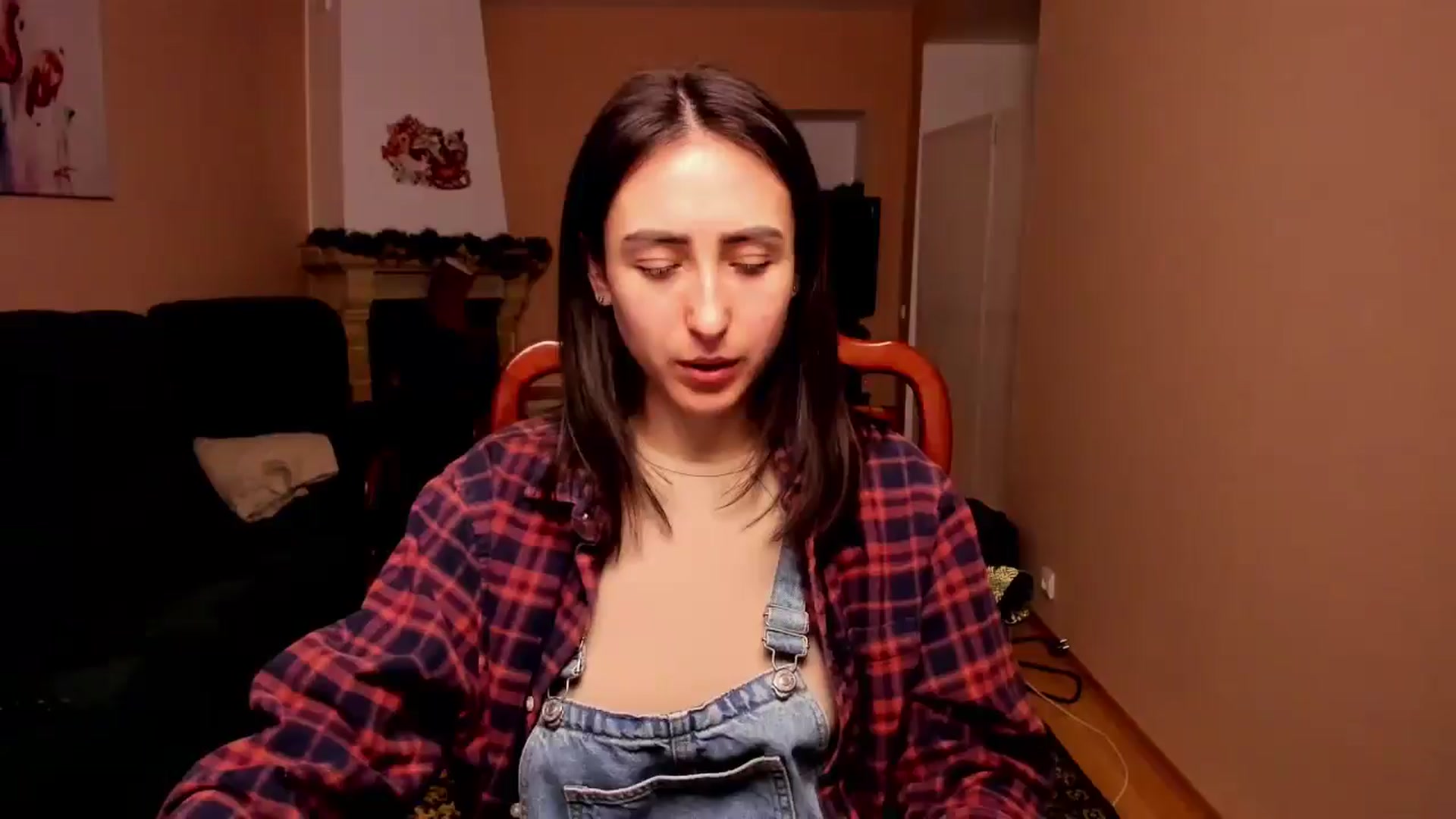 Gallery image thumbnail from Anna_Vovk's myfreecams stream on, 01/04/2026, 01:34 image 15 of 20
