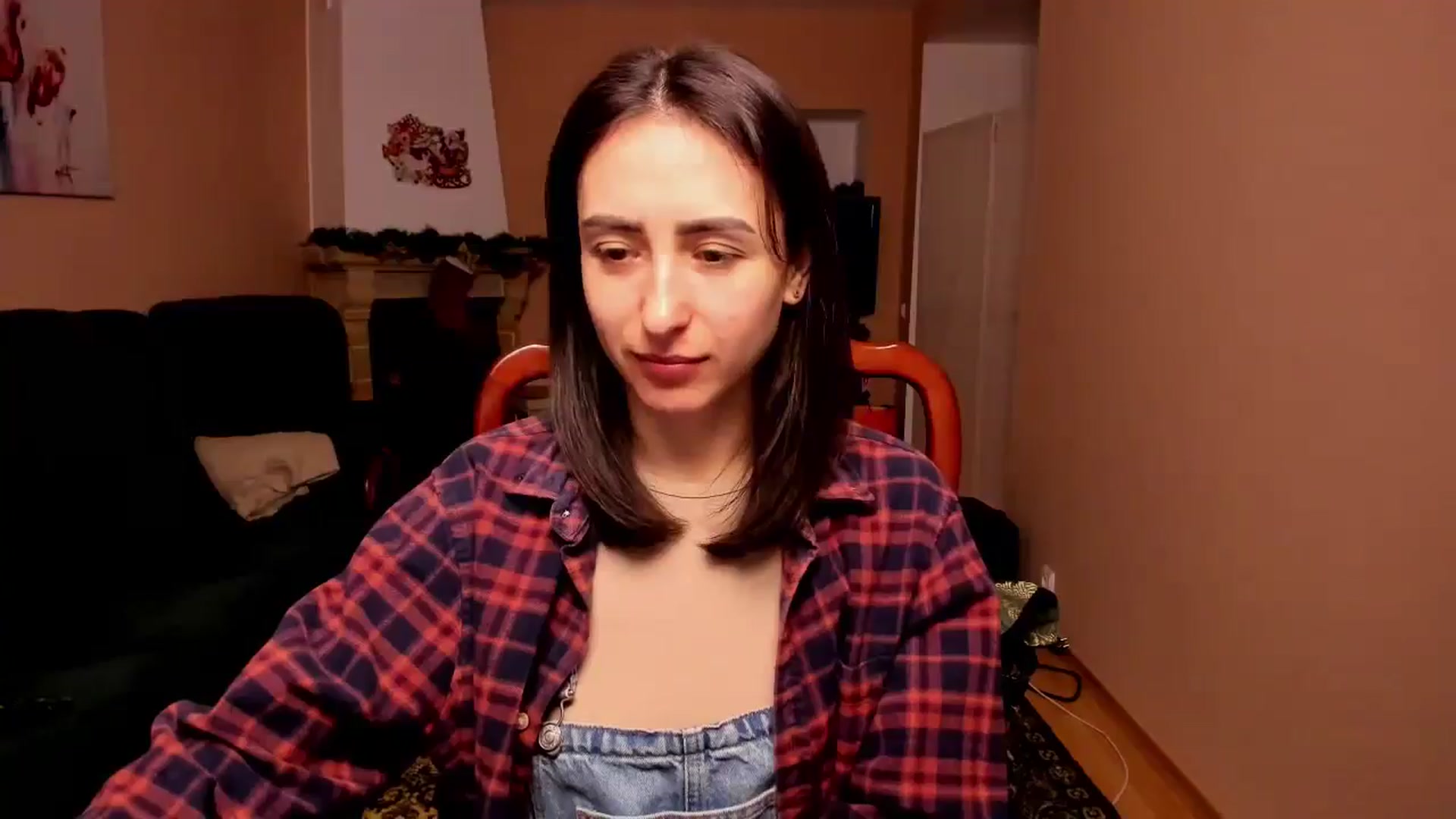 Gallery image thumbnail from Anna_Vovk's myfreecams stream on, 01/04/2026, 01:34 image 6 of 20
