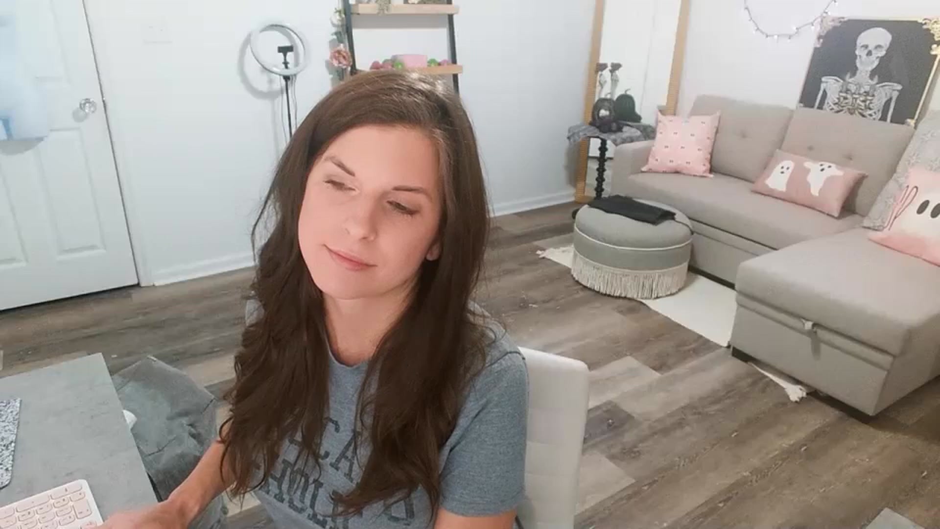 Gallery image thumbnail from Anna__Online's myfreecams stream on, 10/04/2023, 02:39 image 11 of 20
