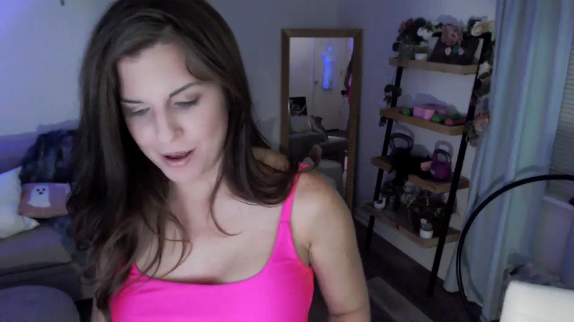 Gallery image thumbnail from Anna__Online's myfreecams stream on, 11/08/2023, 04:13 image 19 of 20