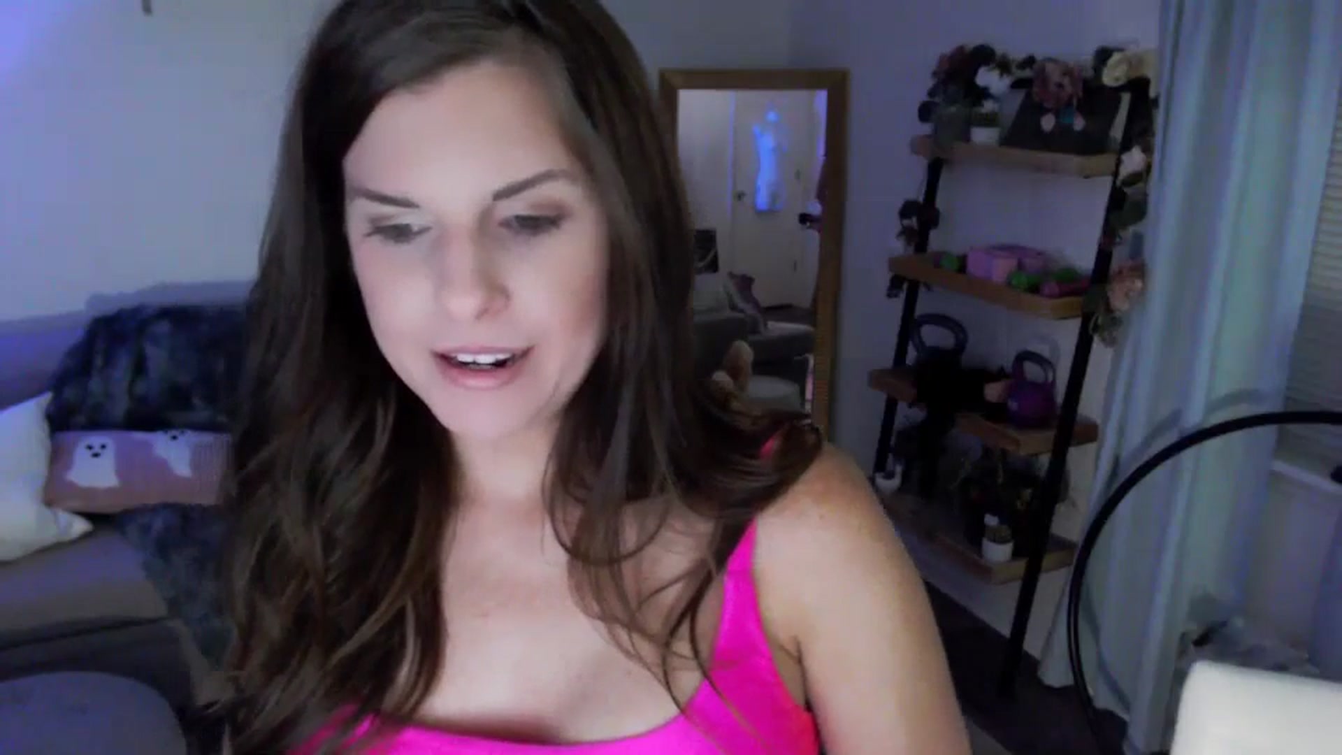 Gallery image thumbnail from Anna__Online's myfreecams stream on, 11/08/2023, 04:13 image 10 of 20