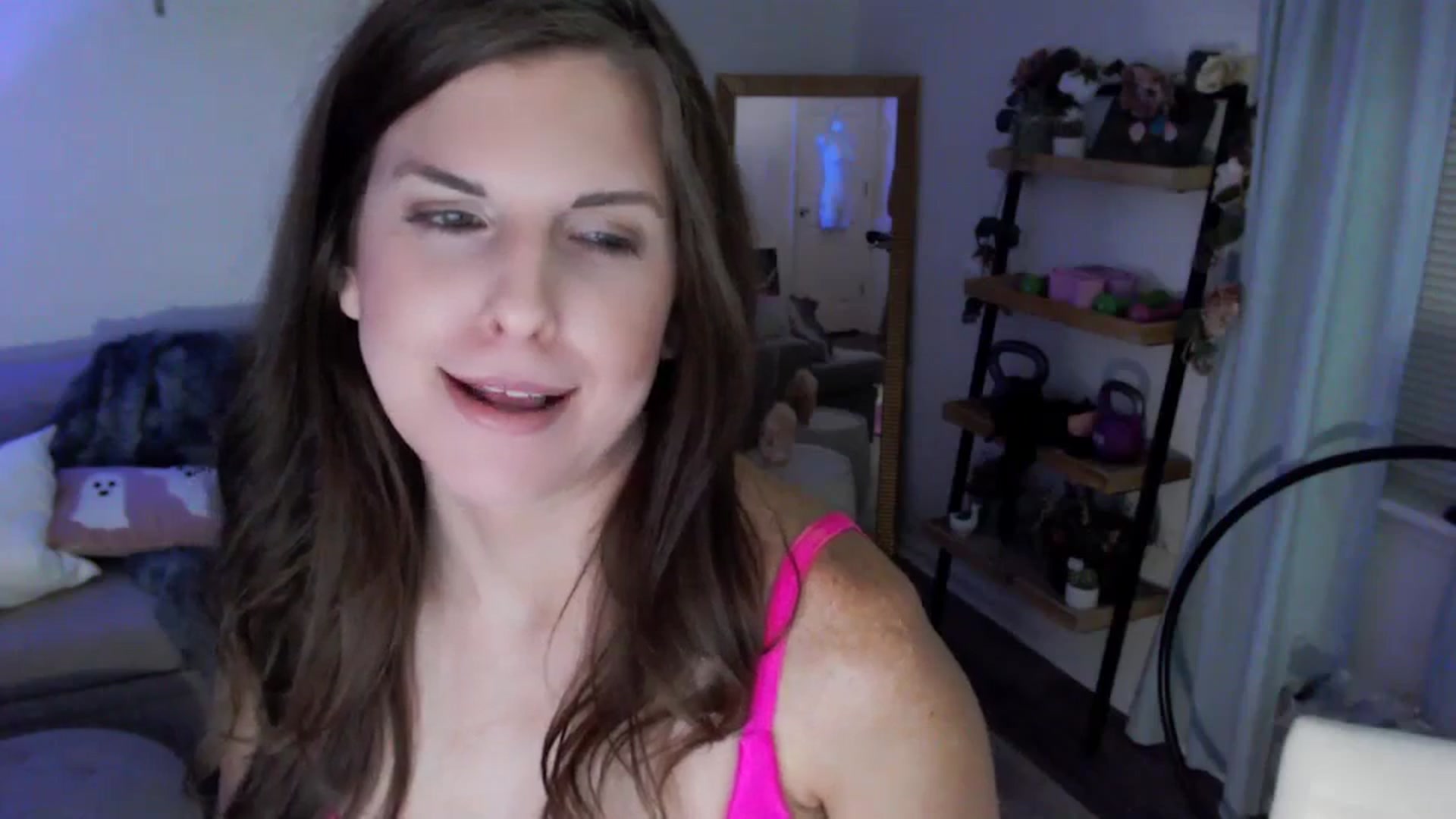 Gallery image thumbnail from Anna__Online's myfreecams stream on, 11/08/2023, 04:13 image 12 of 20