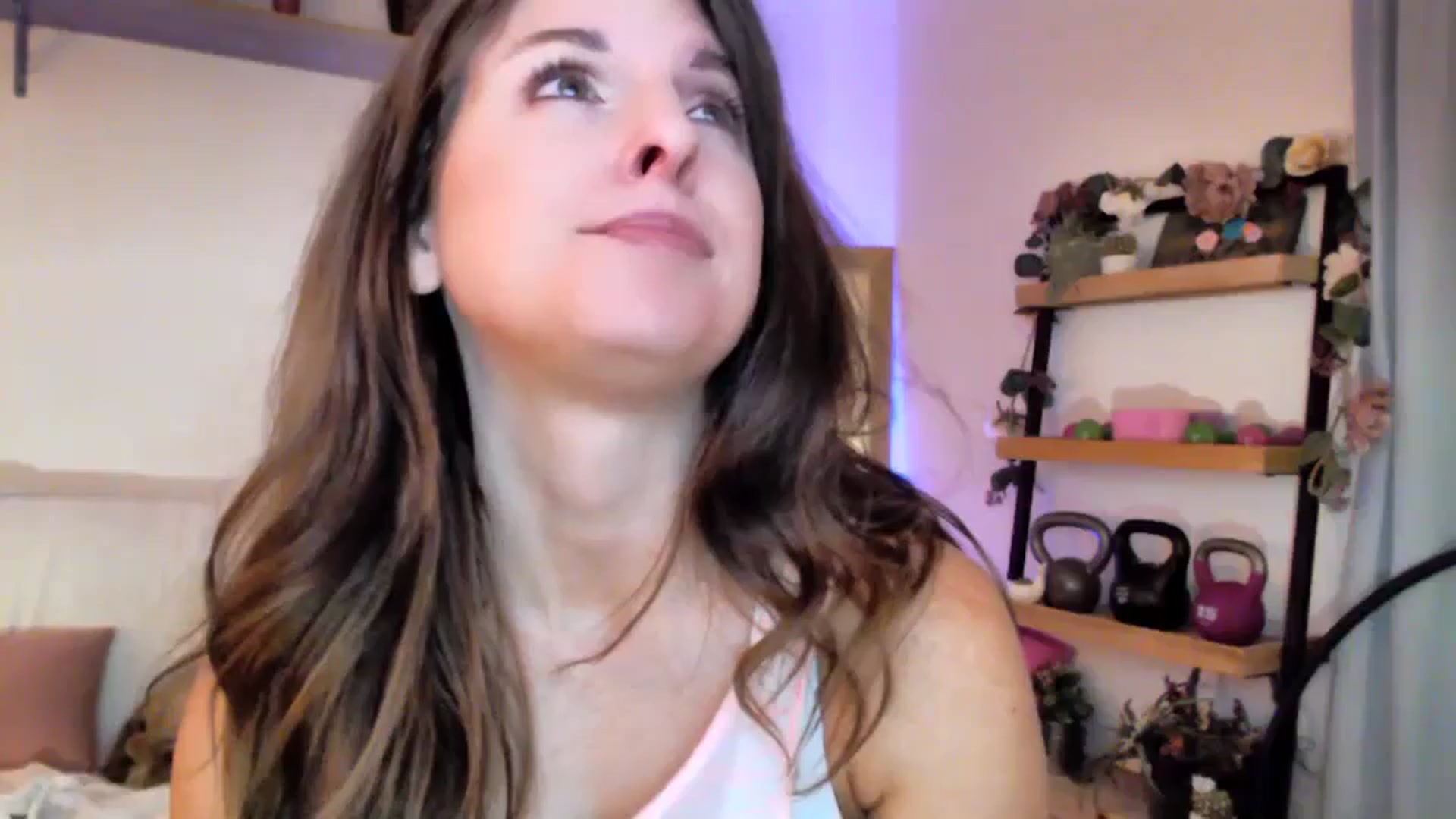 Gallery image thumbnail from Anna__Online's myfreecams stream on, 11/16/2023, 03:39 image 2 of 20