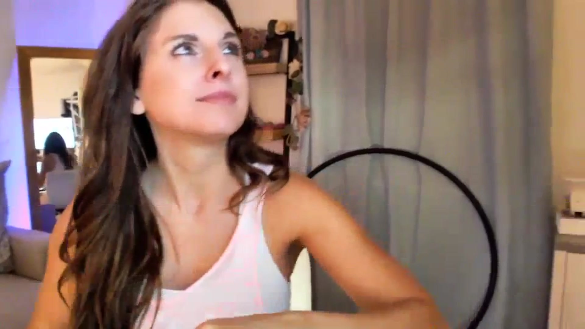 Gallery image thumbnail from Anna__Online's myfreecams stream on, 11/16/2023, 03:39 image 15 of 20