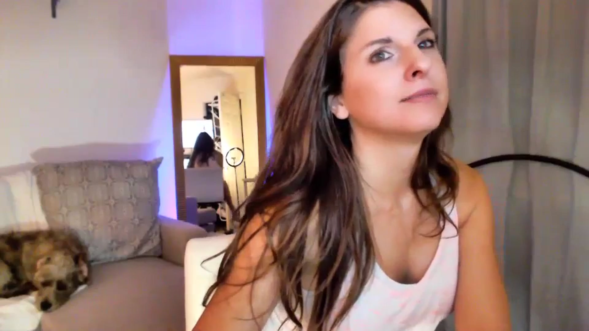 Gallery image thumbnail from Anna__Online's myfreecams stream on, 11/16/2023, 03:39 image 19 of 20