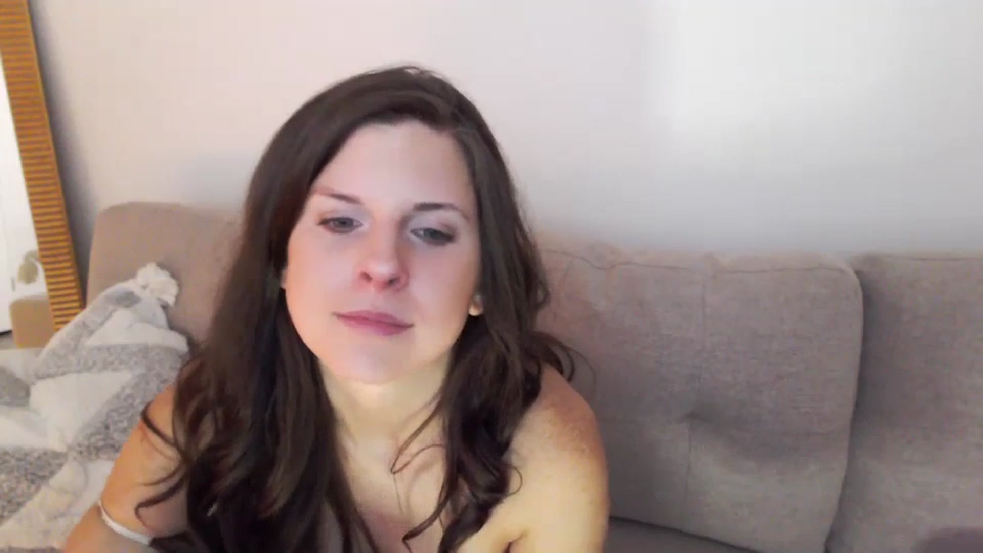 Gallery image thumbnail from Anna__Online's myfreecams stream on, 01/01/2024, 04:04 image 16 of 20