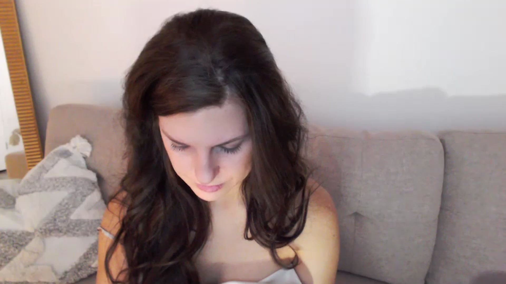 Gallery image thumbnail from Anna__Online's myfreecams stream on, 01/01/2024, 04:04 image 14 of 20
