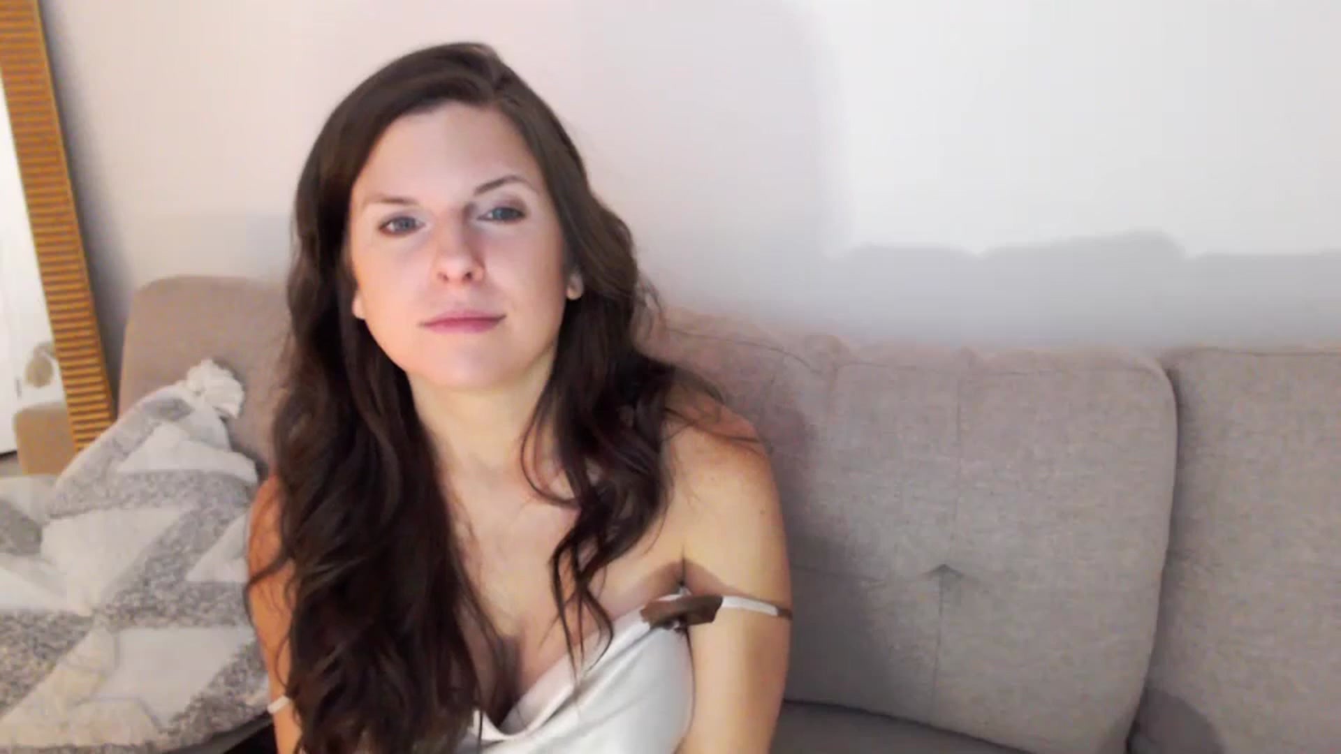 Gallery image thumbnail from Anna__Online's myfreecams stream on, 01/01/2024, 04:04 image 4 of 20