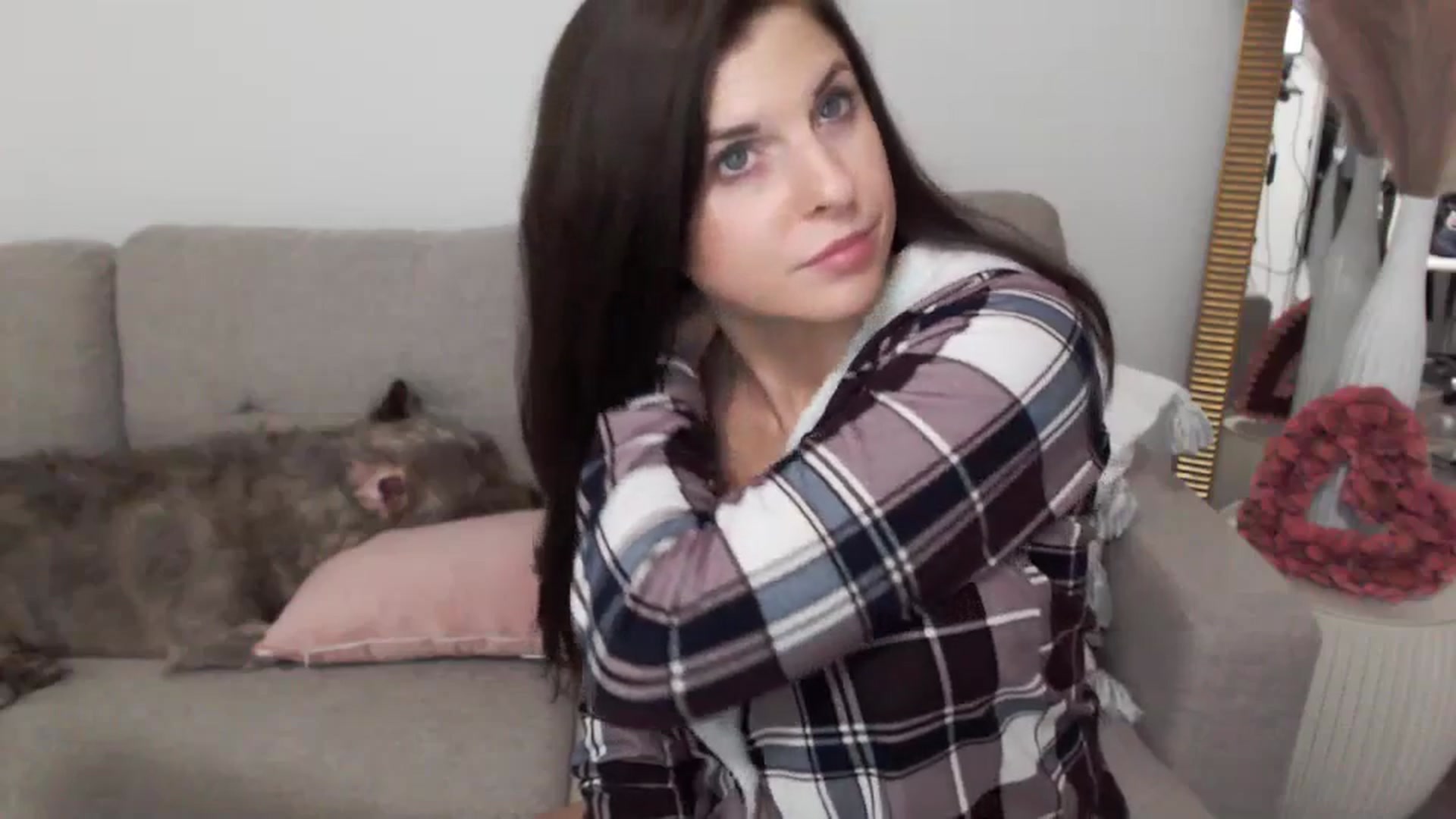 Gallery image thumbnail from Anna__Online's myfreecams stream on, 01/14/2024, 03:53 image 7 of 20