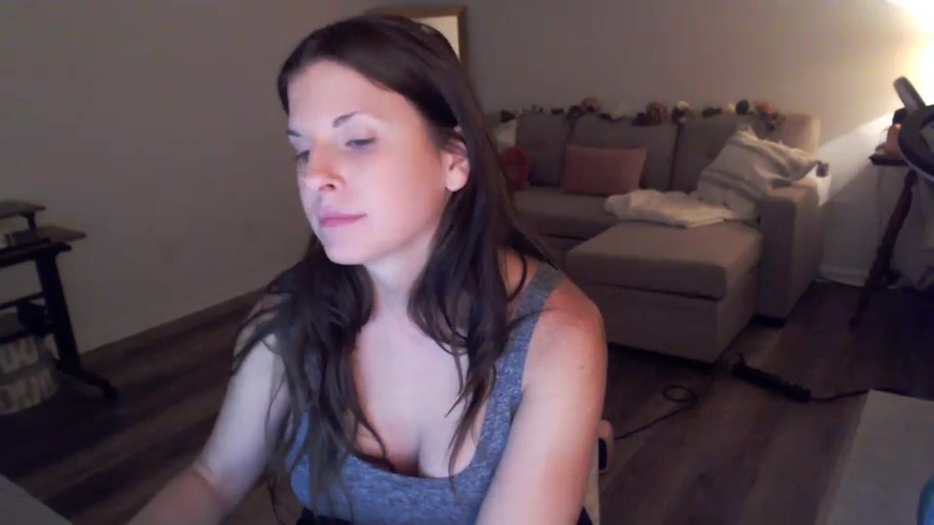 Gallery image thumbnail from Anna__Online's myfreecams stream on, 02/16/2024, 03:39 image 12 of 20