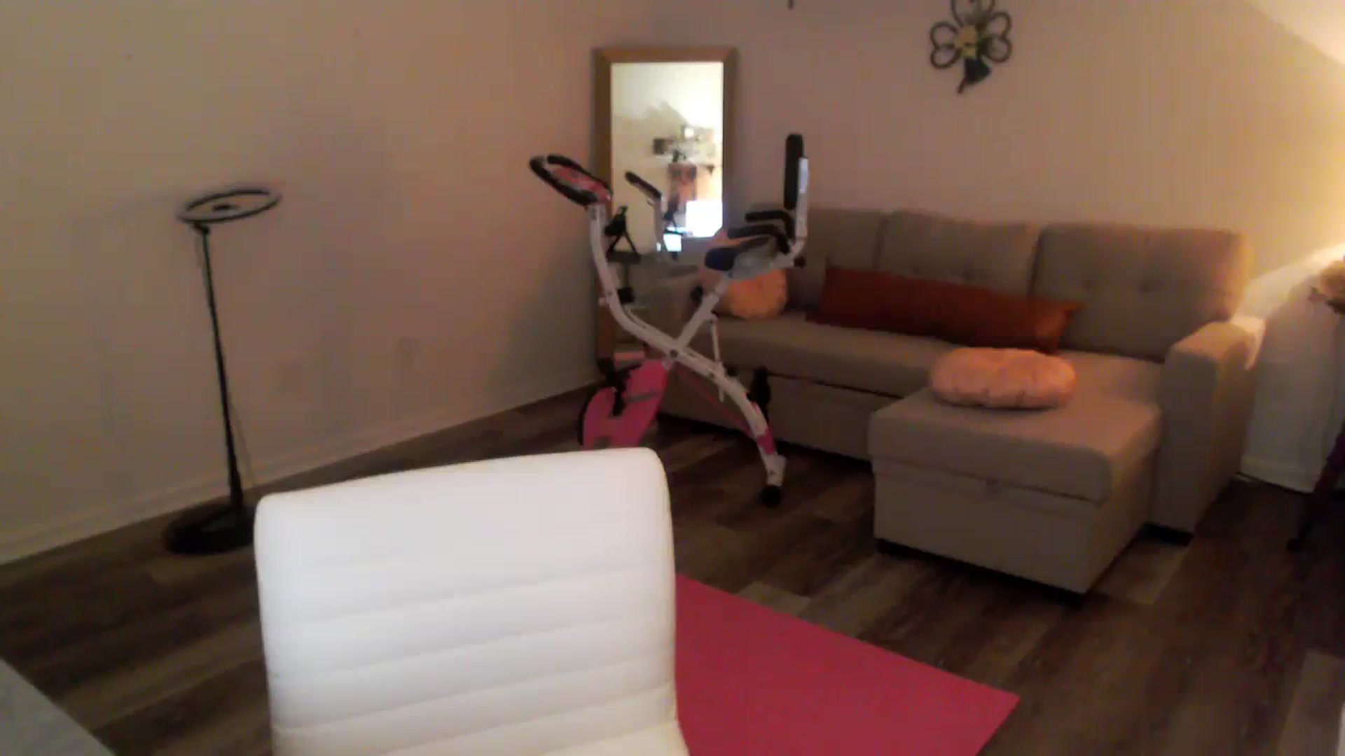 Gallery image thumbnail from Anna__Online's myfreecams stream on, 03/01/2024, 22:56 image 16 of 20