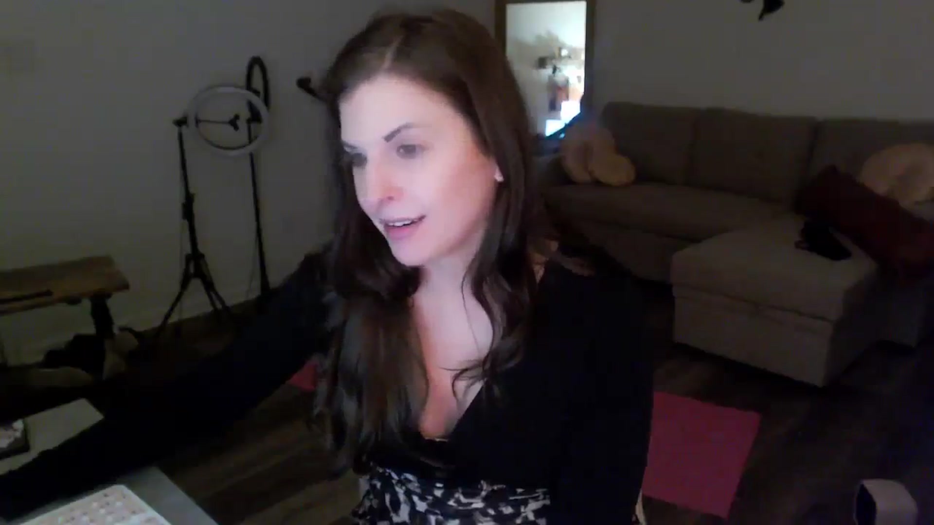 Gallery image thumbnail from Anna__Online's myfreecams stream on, 03/03/2024, 04:44 image 15 of 20