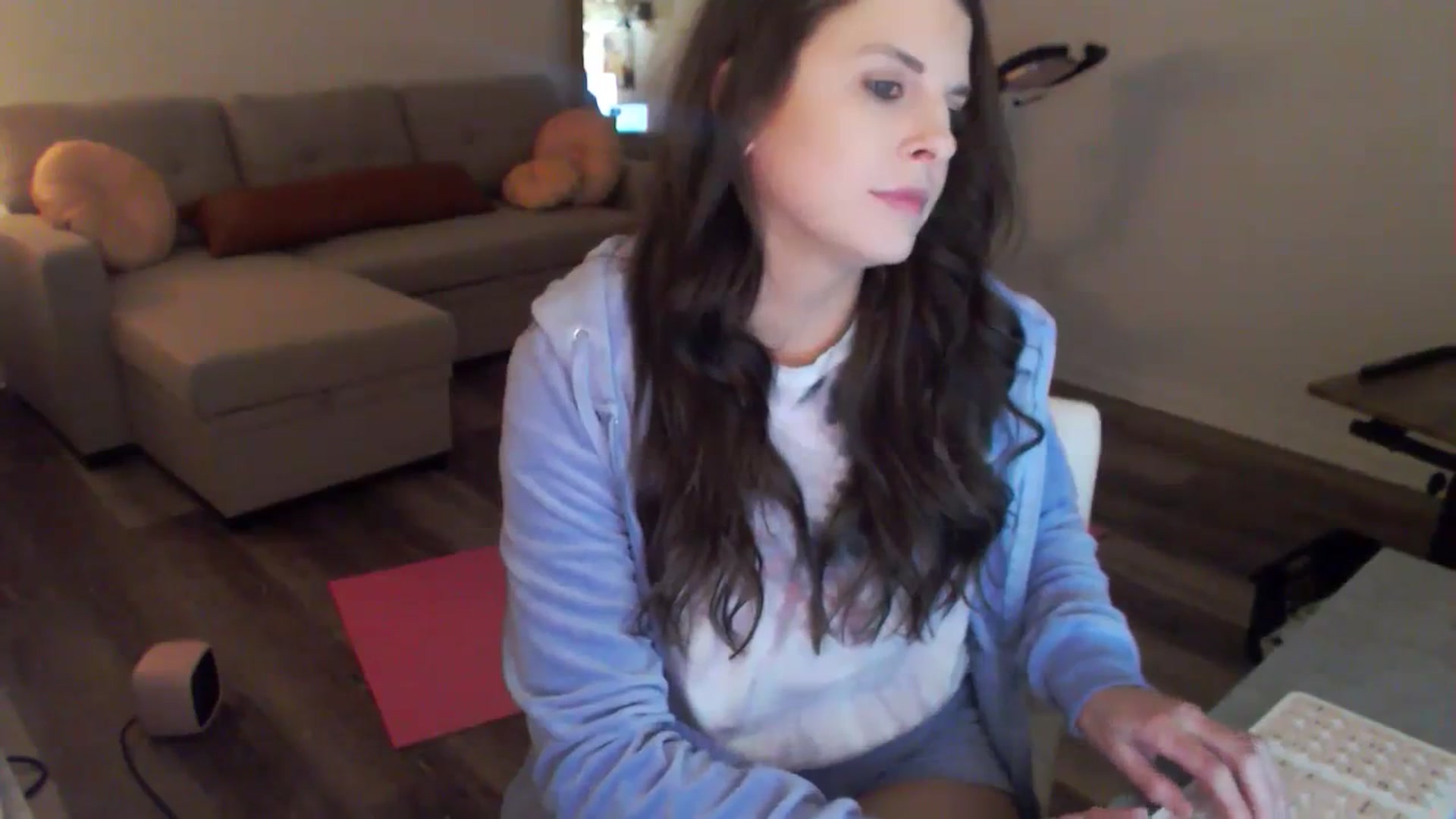 Gallery image thumbnail from Anna__Online's myfreecams stream on, 03/04/2024, 03:07 image 16 of 20