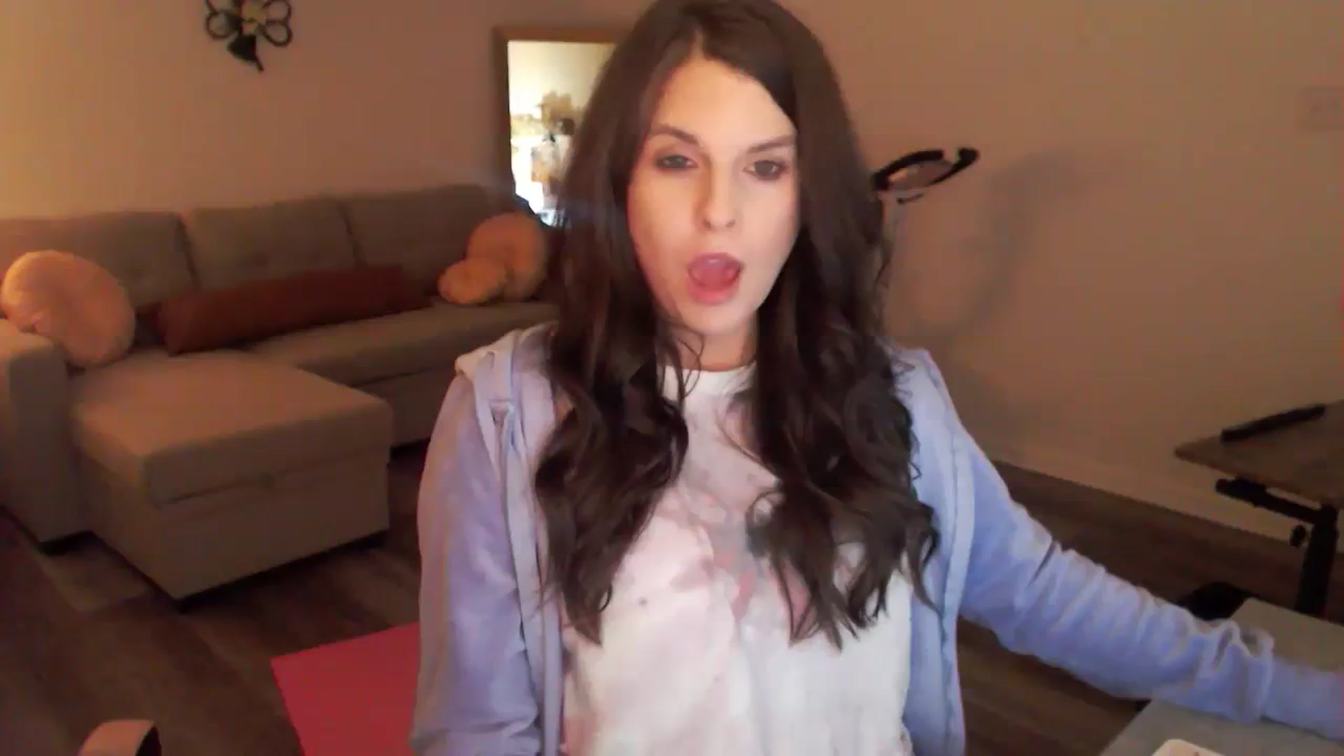 Gallery image thumbnail from Anna__Online's myfreecams stream on, 03/04/2024, 03:07 image 18 of 20