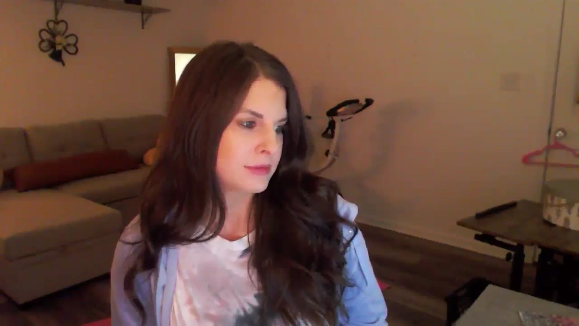 Gallery image thumbnail from Anna__Online's myfreecams stream on, 03/04/2024, 03:07 image 7 of 20