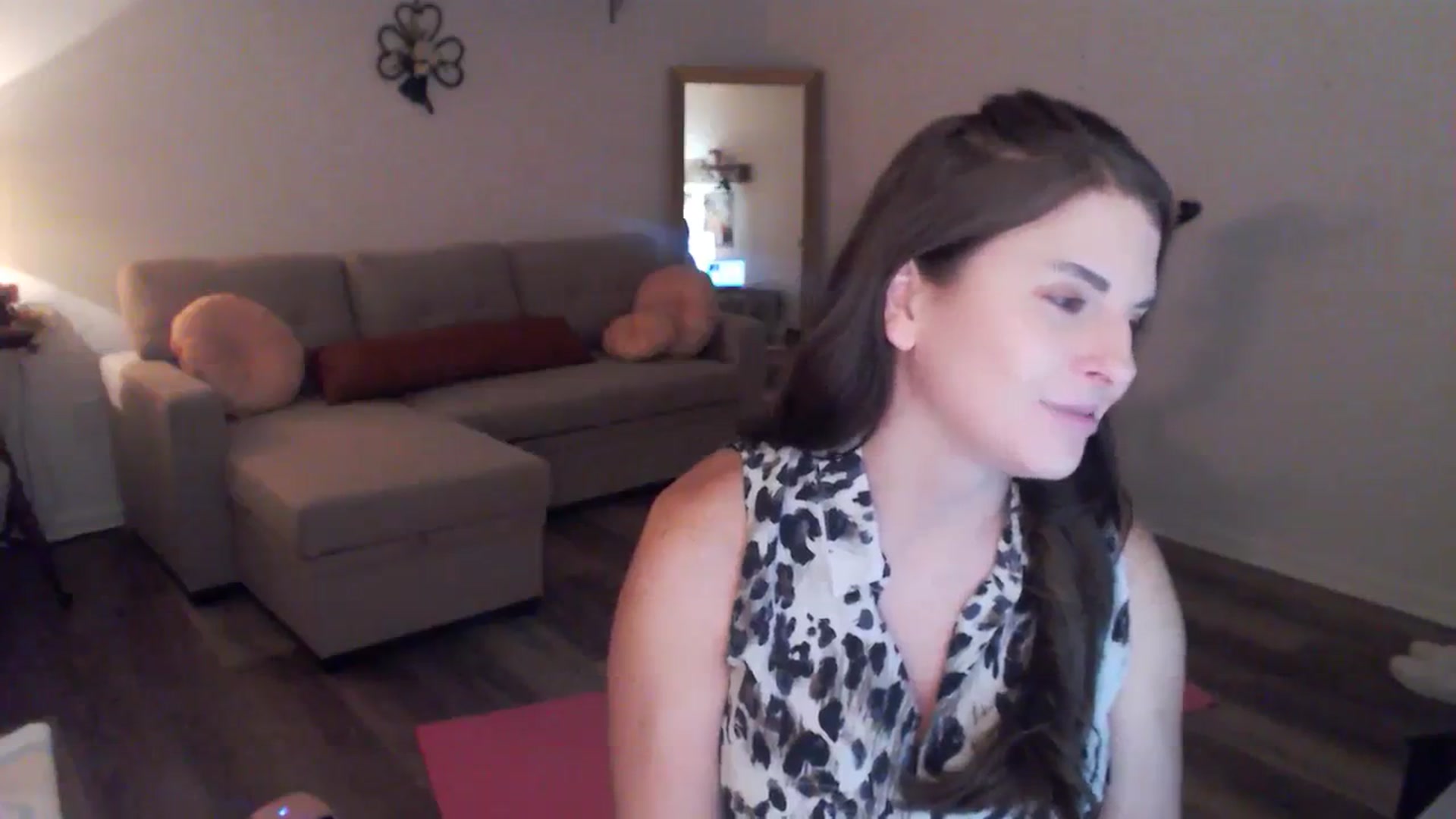 Gallery image thumbnail from Anna__Online's myfreecams stream on, 03/05/2024, 02:42 image 14 of 20