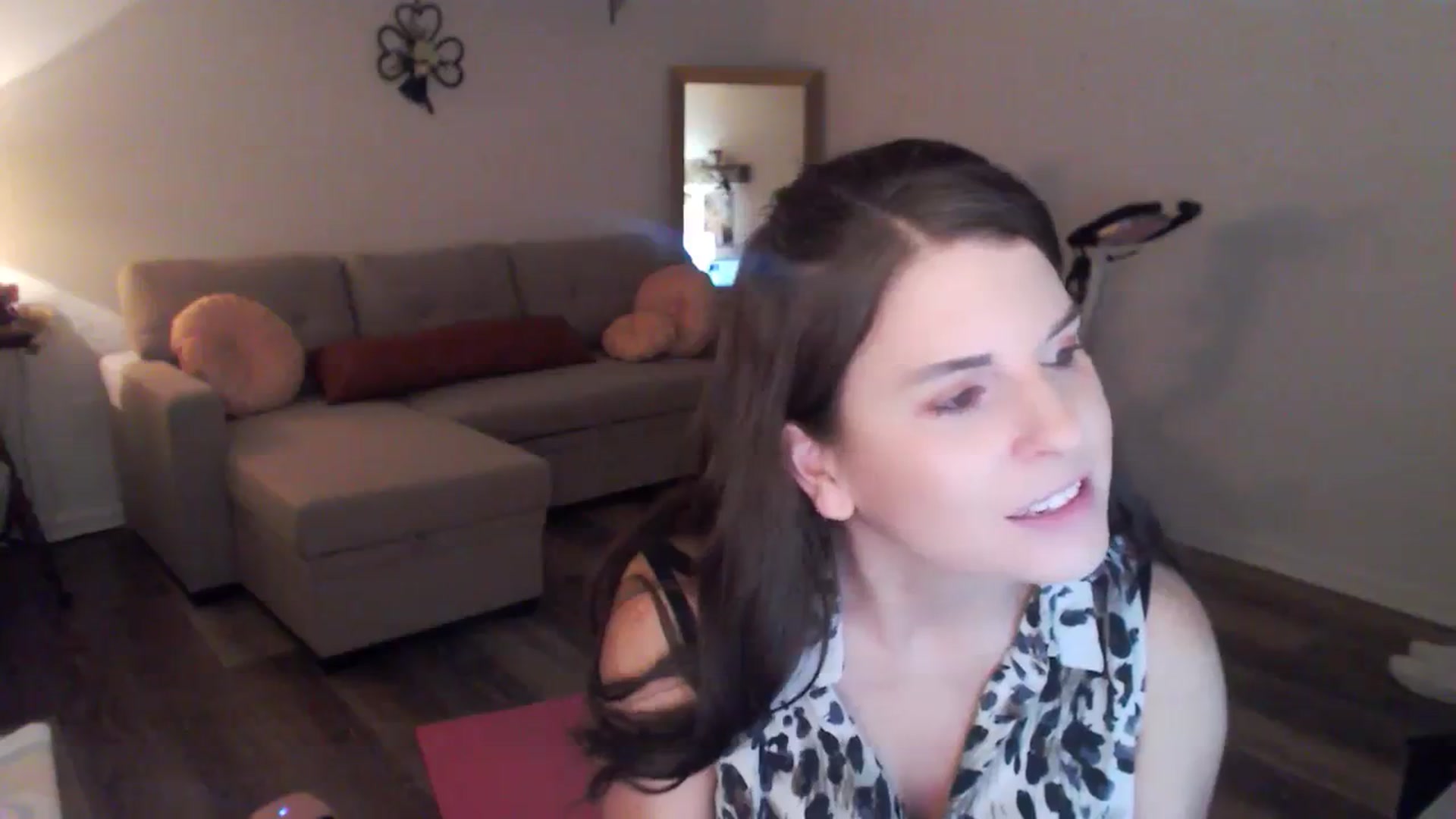 Gallery image thumbnail from Anna__Online's myfreecams stream on, 03/05/2024, 02:42 image 10 of 20