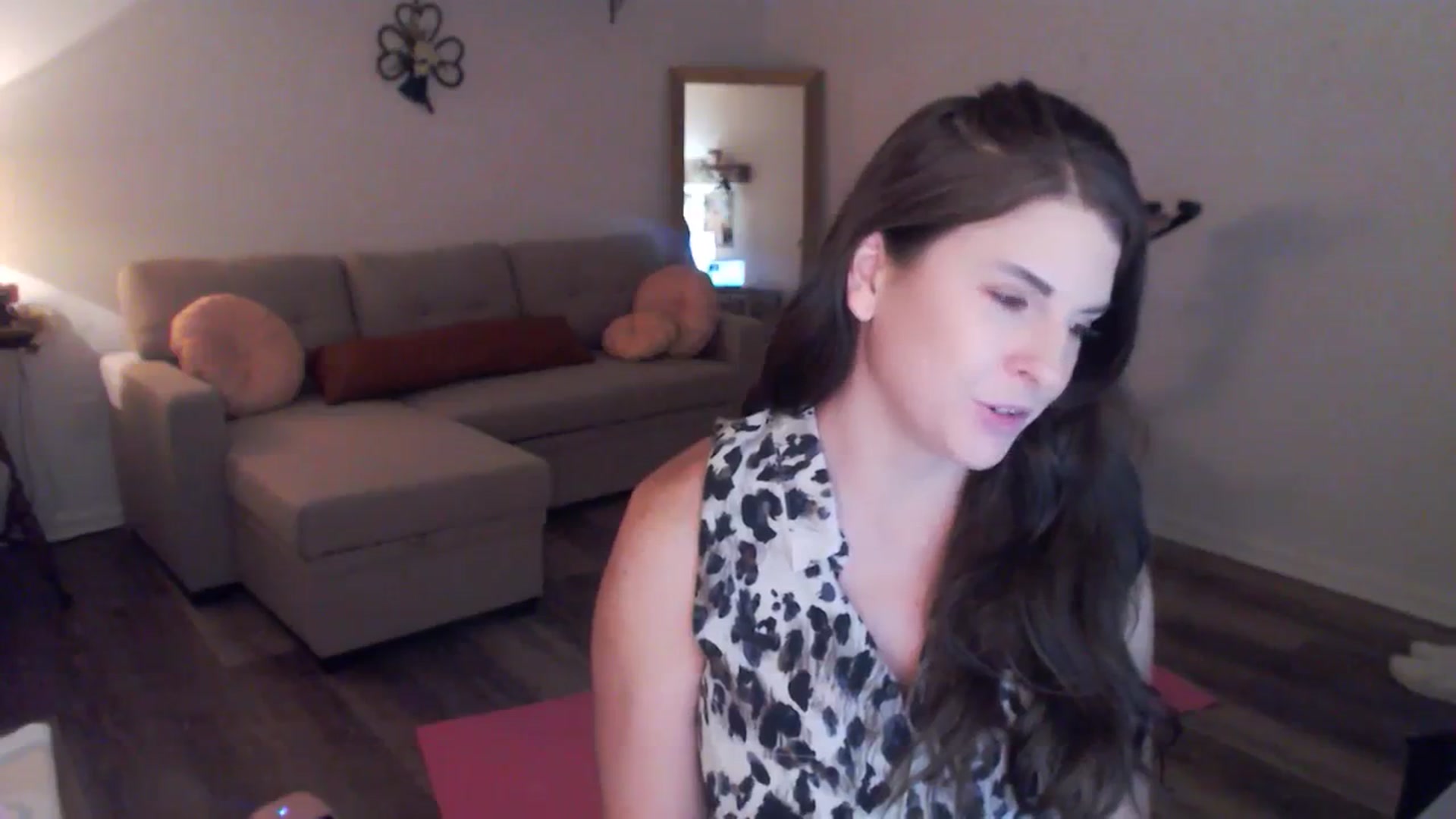 Gallery image thumbnail from Anna__Online's myfreecams stream on, 03/05/2024, 02:42 image 13 of 20