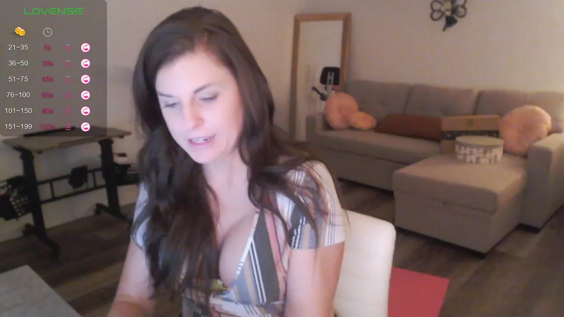 Gallery image thumbnail from Anna__Online's myfreecams stream on, 03/06/2024, 03:42 image 1 of 20