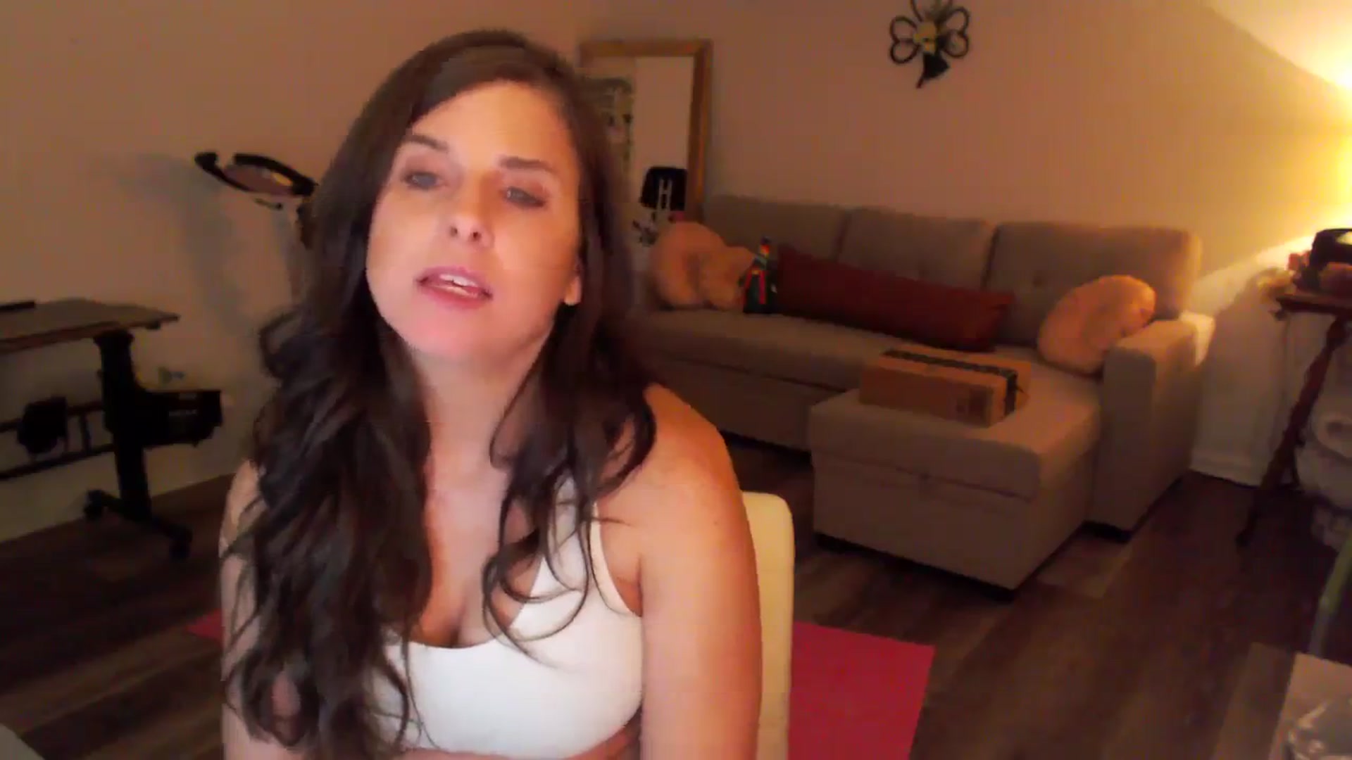 Gallery image thumbnail from Anna__Online's myfreecams stream on, 03/08/2024, 04:13 image 16 of 20