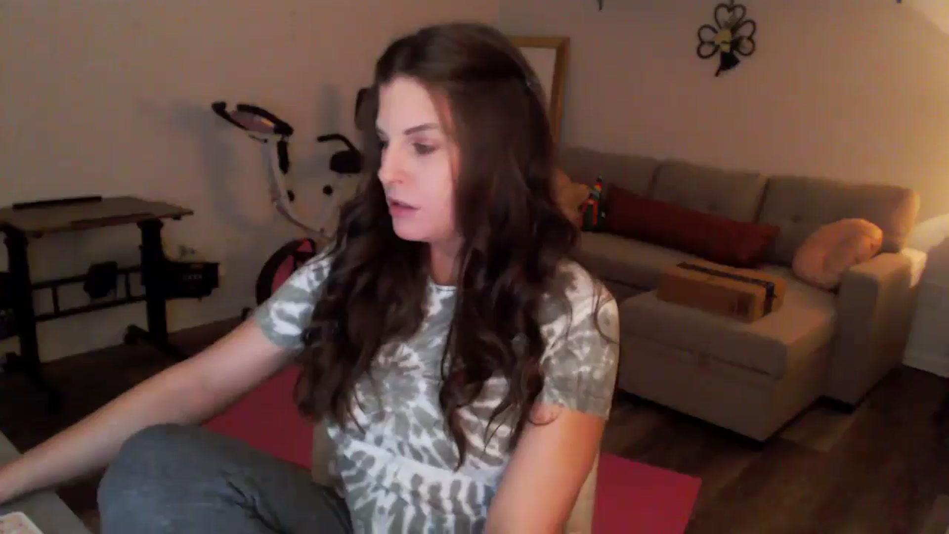Gallery image thumbnail from Anna__Online's myfreecams stream on, 03/08/2024, 04:13 image 1 of 20