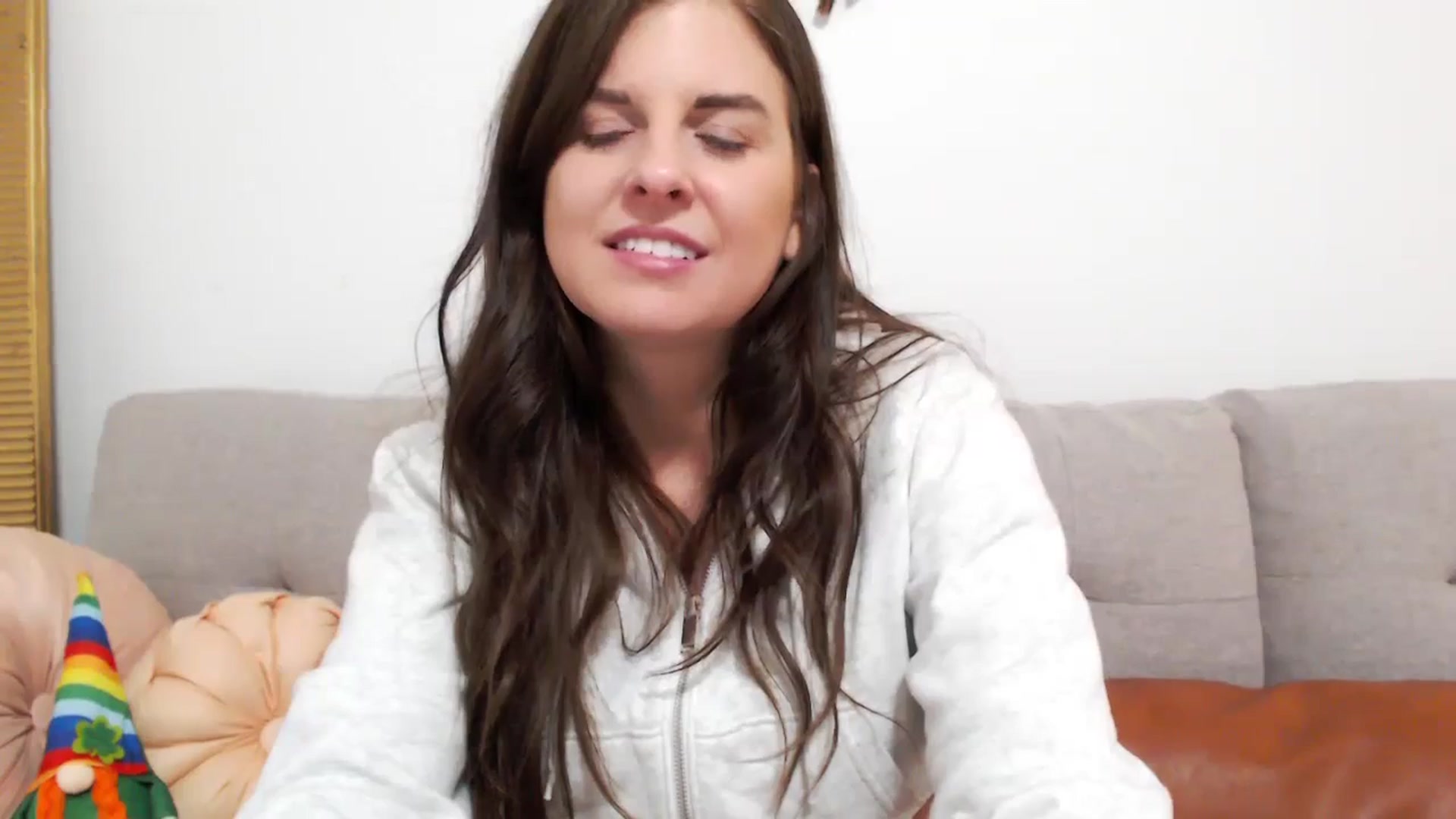 Gallery image thumbnail from Anna__Online's myfreecams stream on, 03/08/2024, 21:56 image 17 of 20
