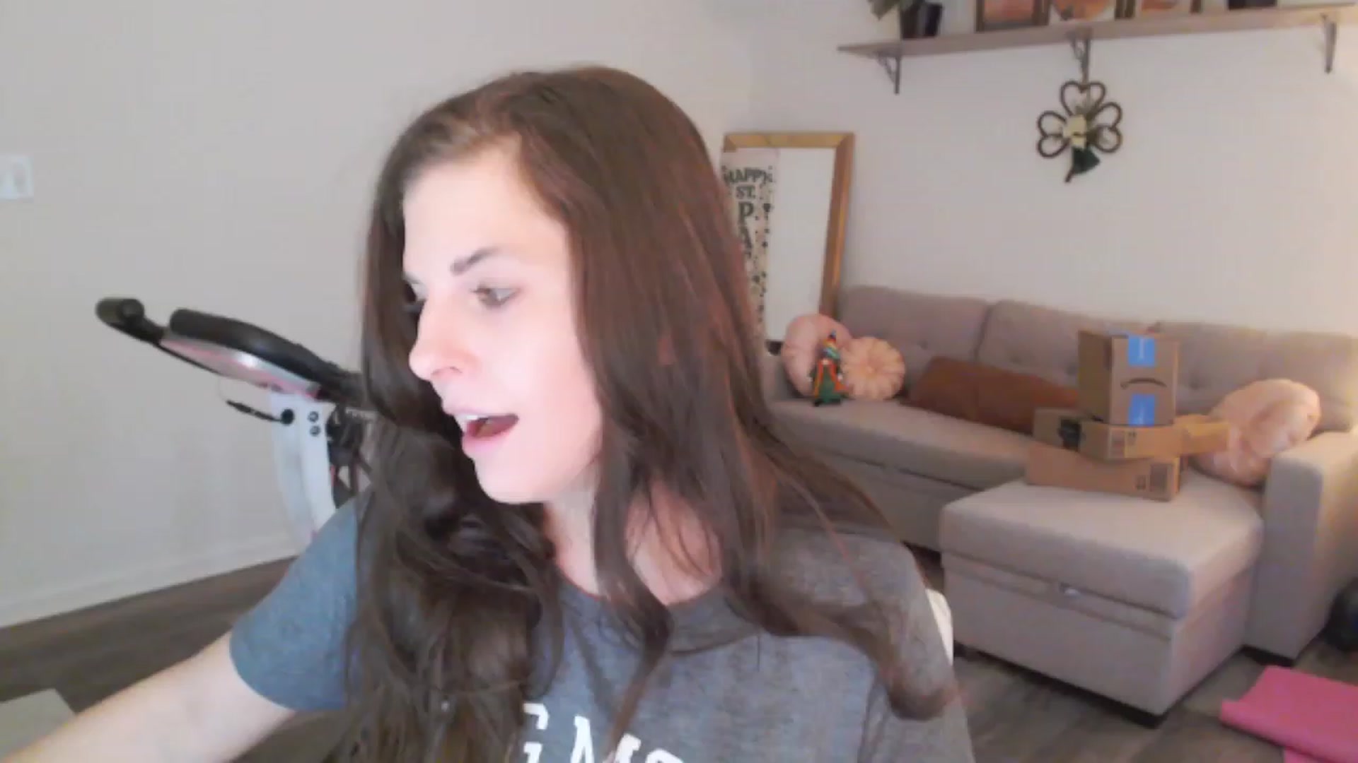 Gallery image thumbnail from Anna__Online's myfreecams stream on, 03/10/2024, 21:17 image 10 of 20
