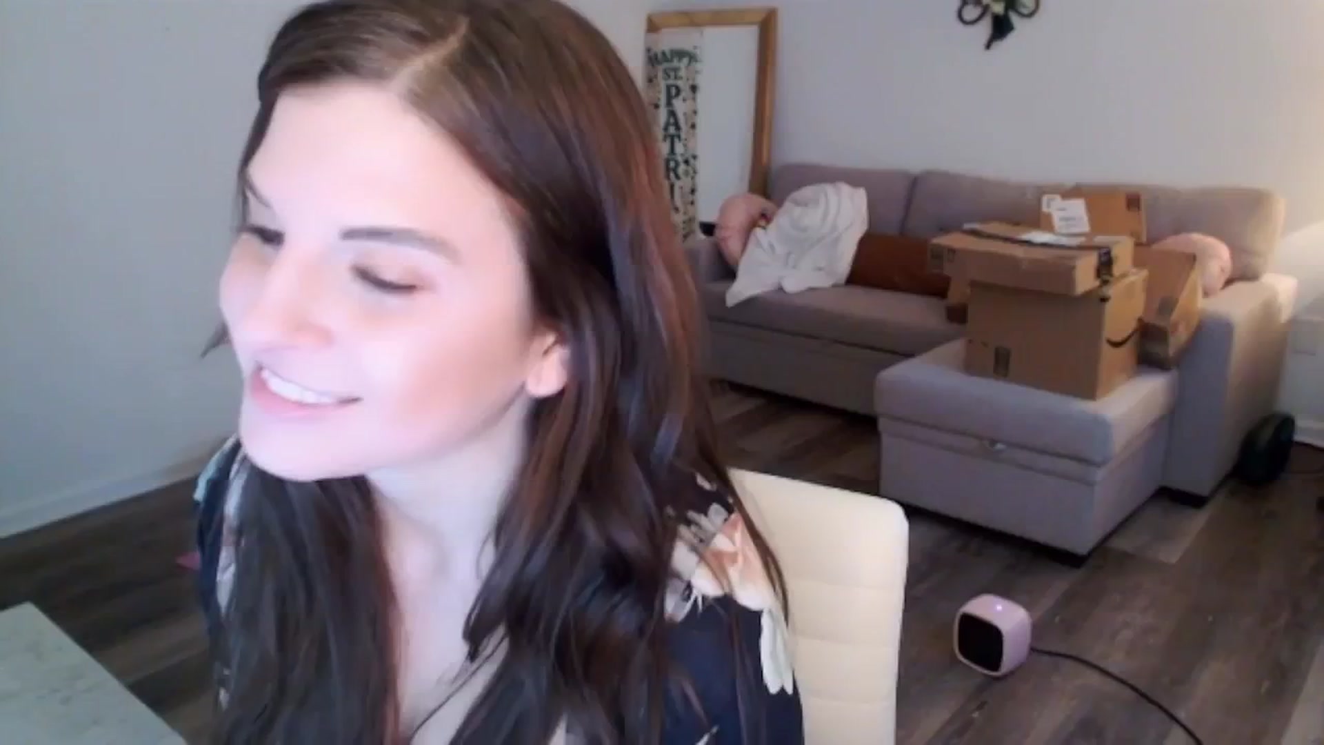 Gallery image thumbnail from Anna__Online's myfreecams stream on, 03/14/2024, 20:57 image 16 of 20