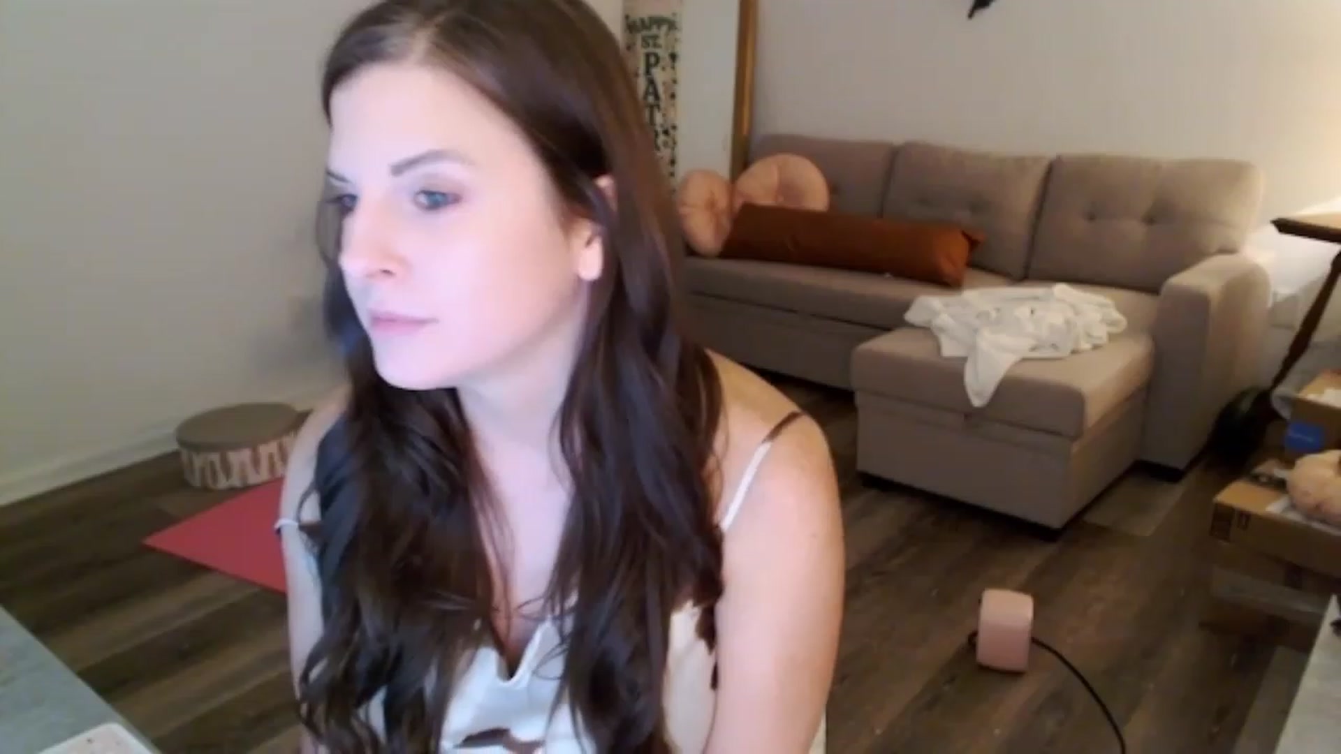 Gallery image thumbnail from Anna__Online's myfreecams stream on, 03/17/2024, 04:09 image 9 of 20