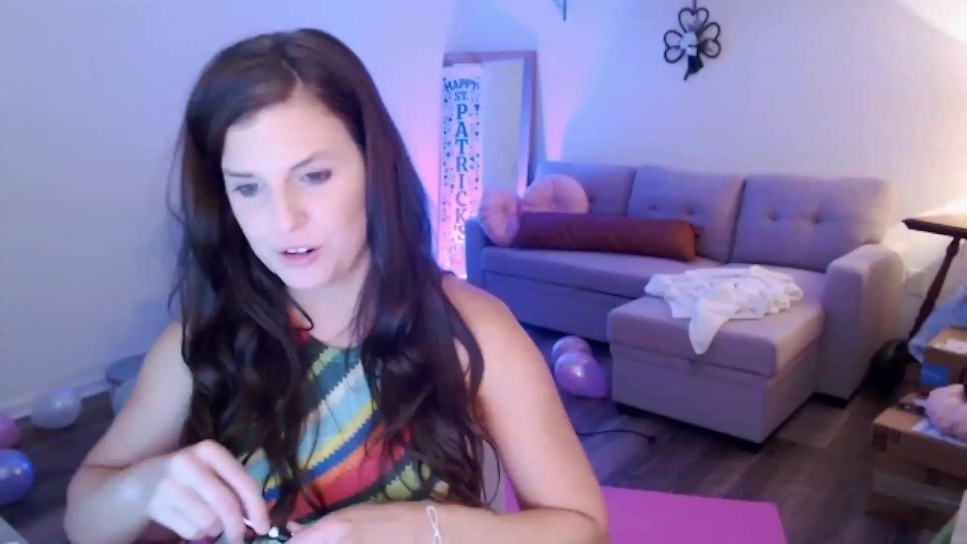 Gallery image thumbnail from Anna__Online's myfreecams stream on, 03/18/2024, 02:31 image 12 of 20