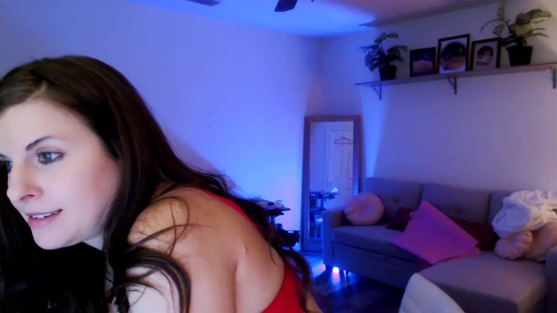 Gallery image thumbnail from Anna__Online's myfreecams stream on, 03/25/2024, 04:09 image 15 of 20